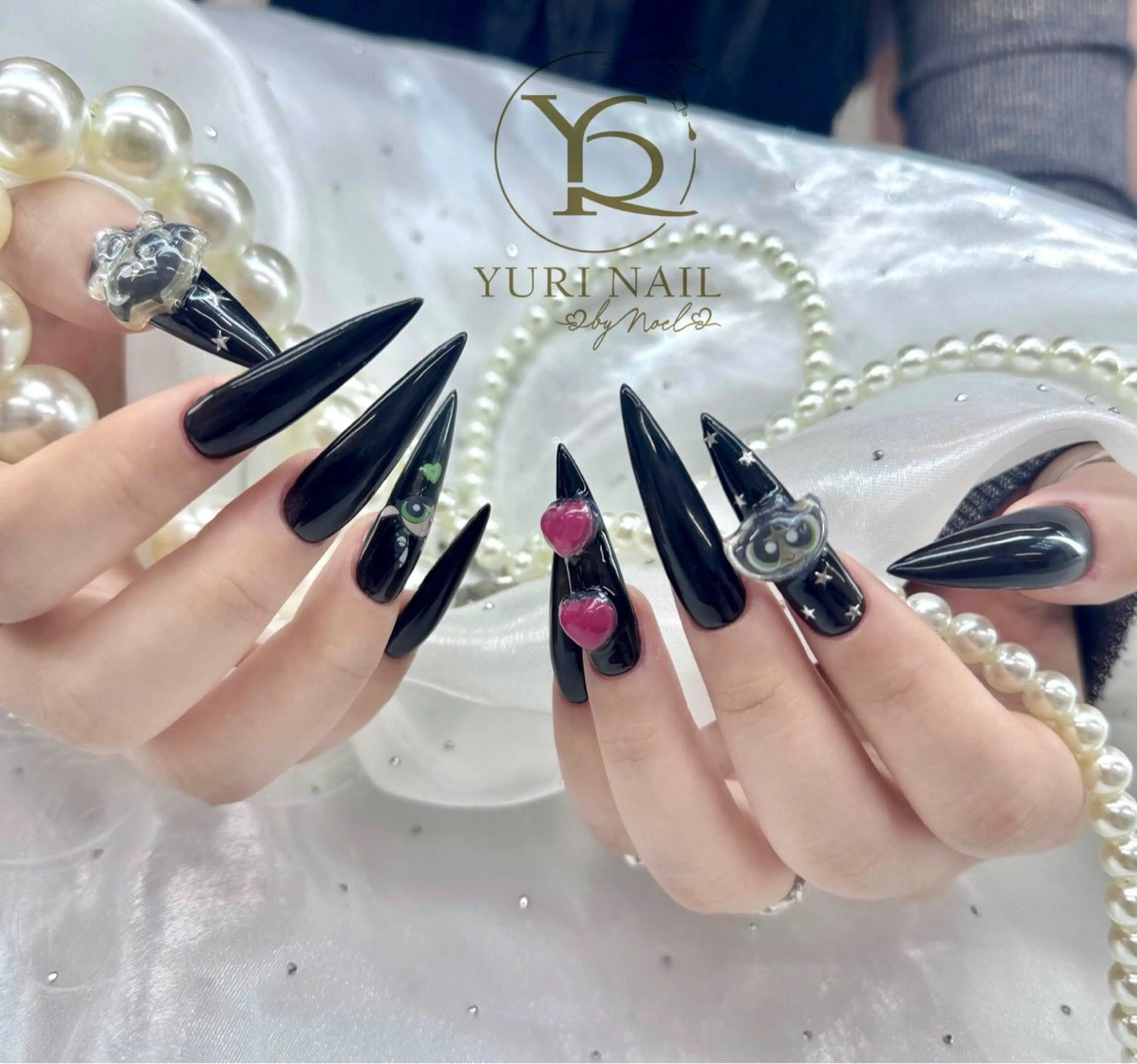 ネイル ハンドネイル フットネイル ハンドケア YURI Nail NARITAのネイルデザイン