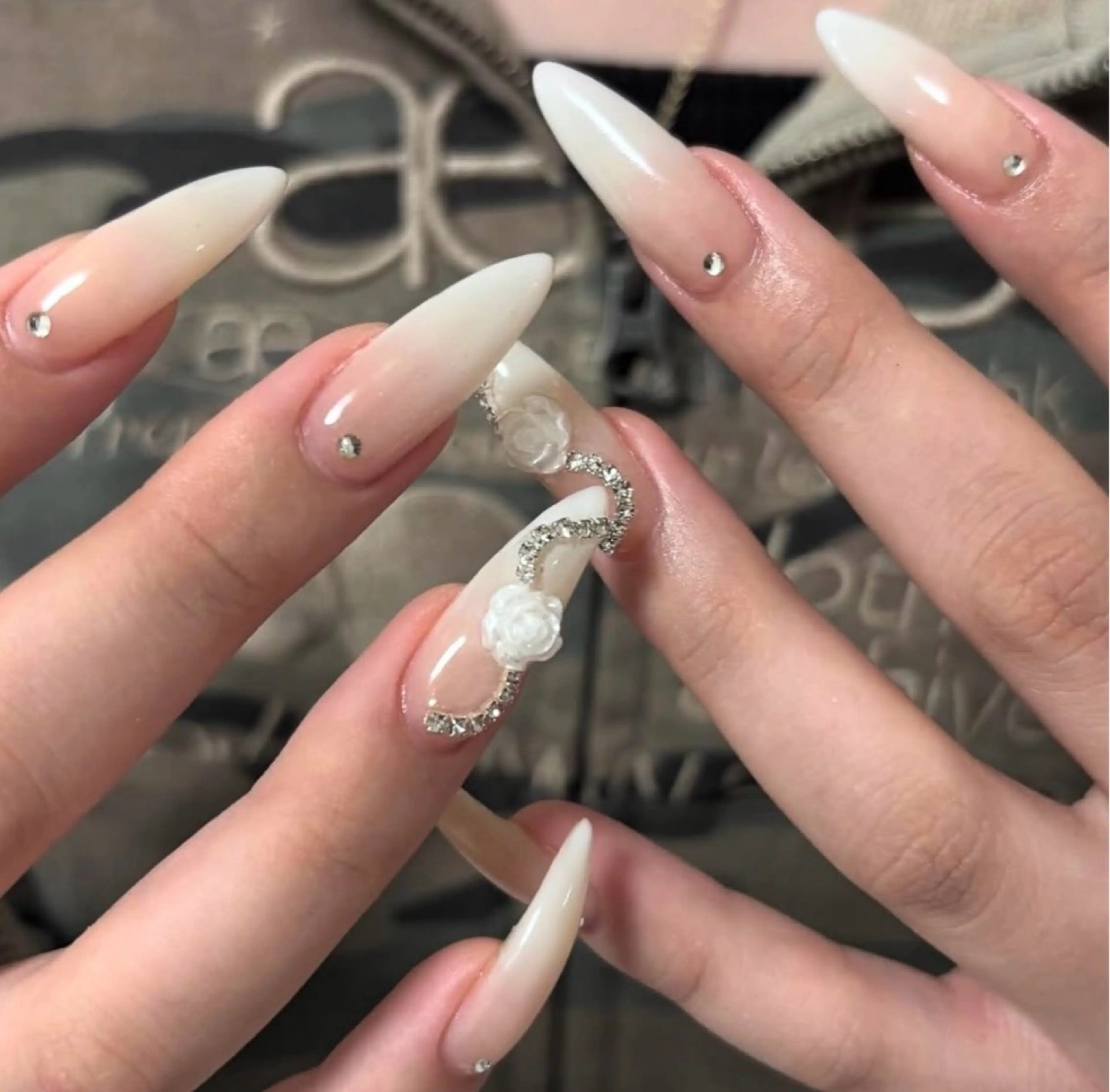 ネイル SARAH ネイルサロンのネイルデザイン