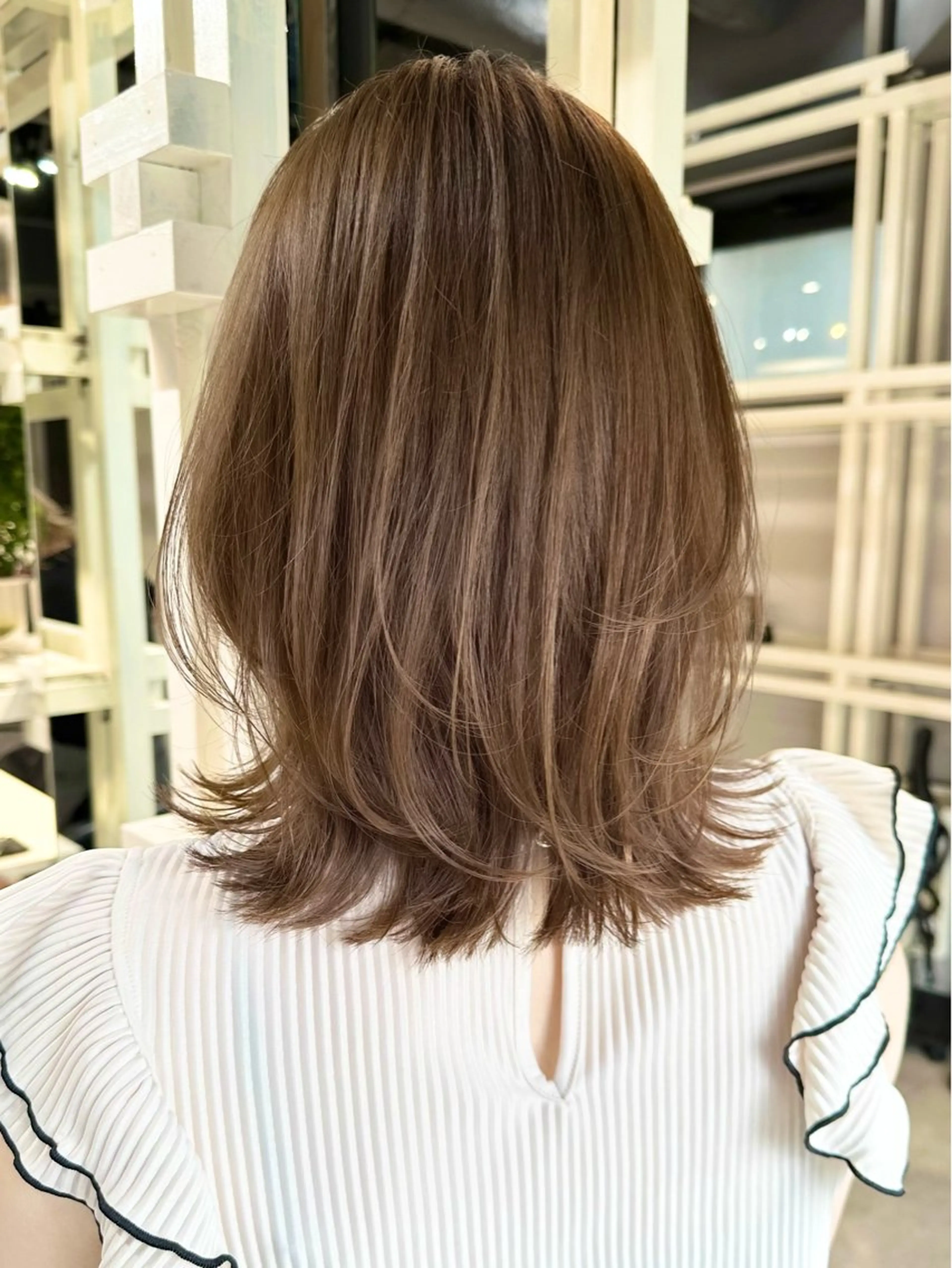ミディアム くびれヘア レイヤーカット カット ヘアカラー トリートメント ✨透明感カラー/縮毛 恵比寿HAYATO✨のヘアスタイル