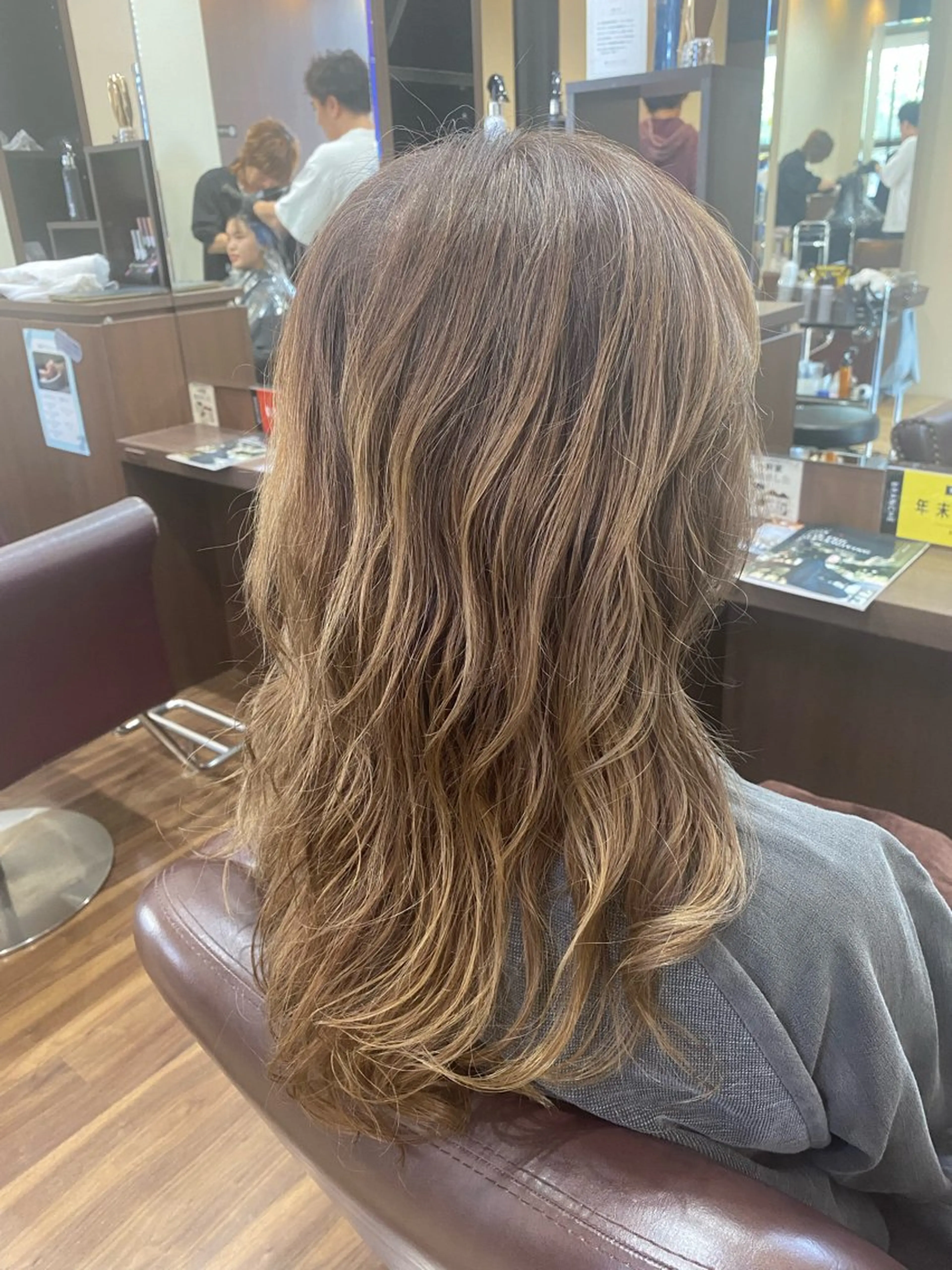 ロング カラー ハイライトカラー ハイライト 仲井 充のヘアスタイル