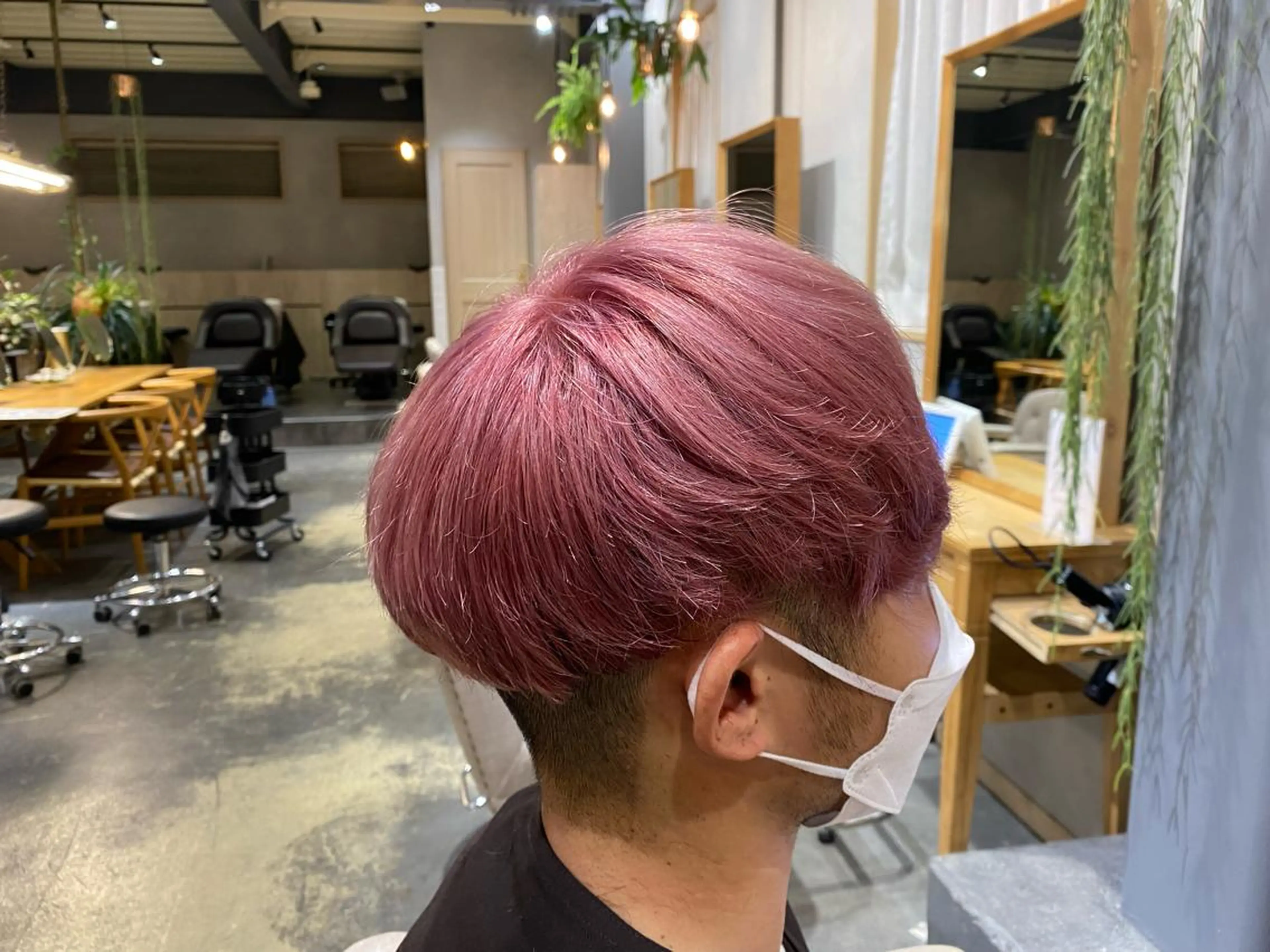 カラー 町田 甲陽のヘアスタイル