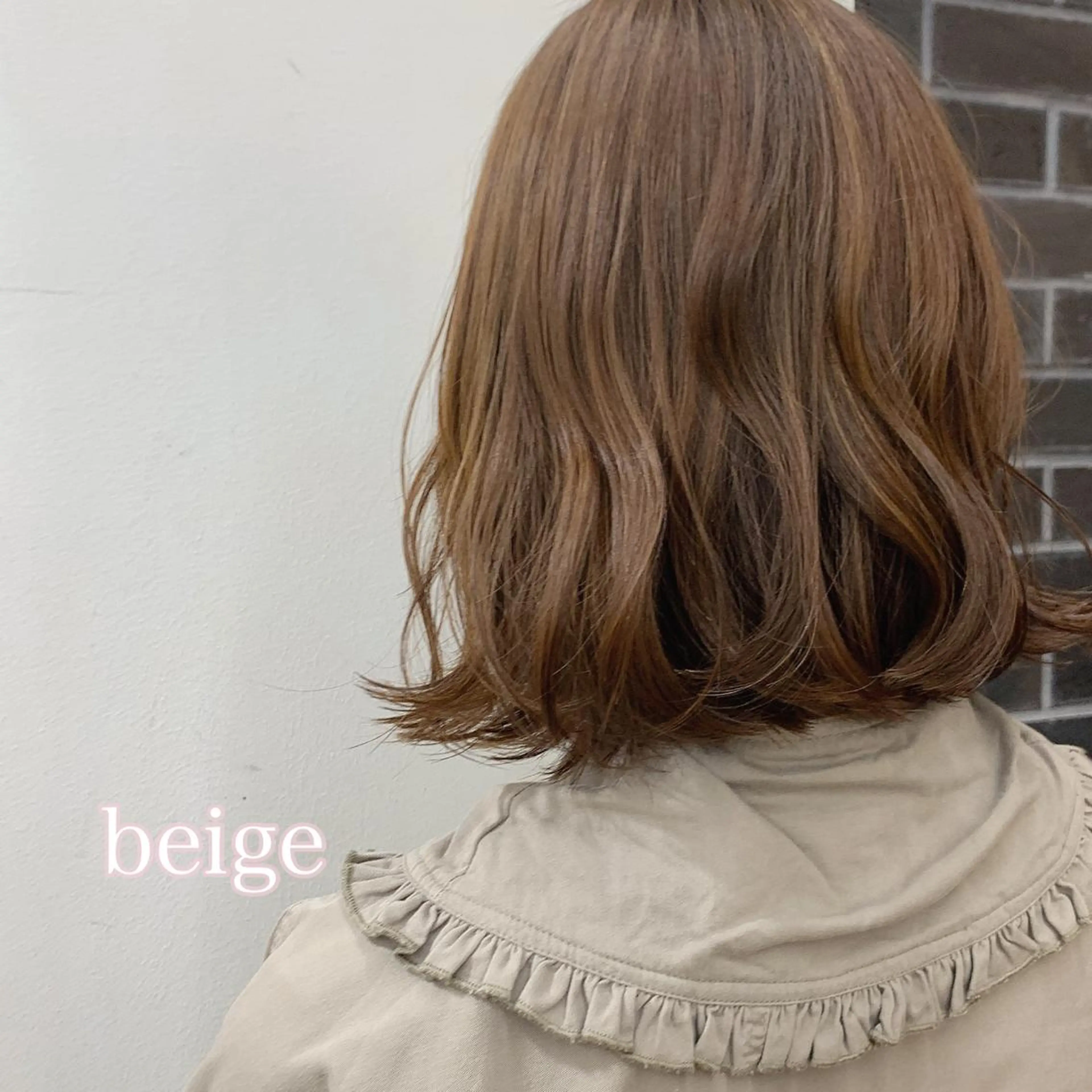 ミディアム レイヤーカット 🌿透け感カラーのヘアスタイル