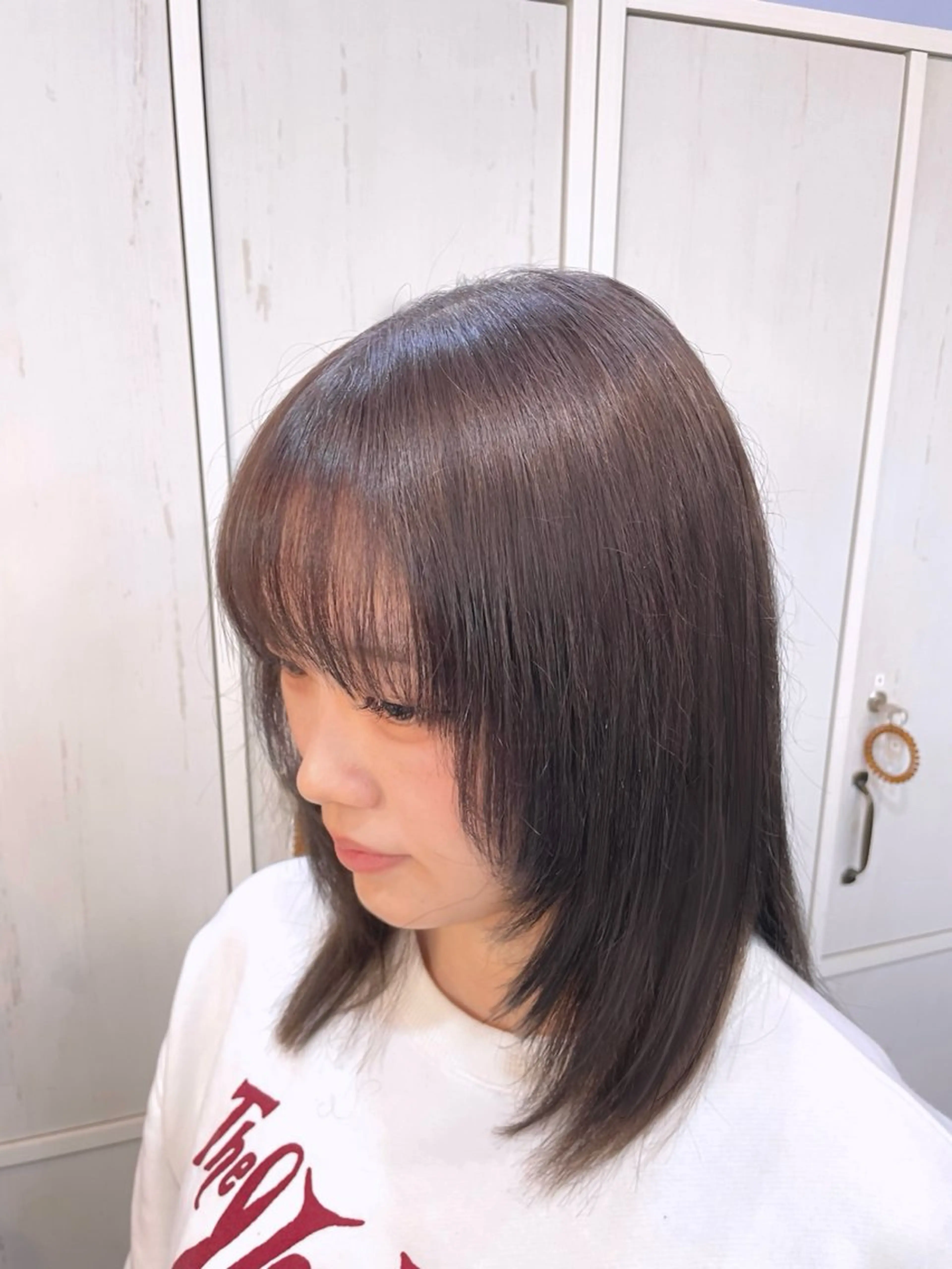 ミディアム カラー レイヤー/透けカラー ✨KANAのヘアスタイル