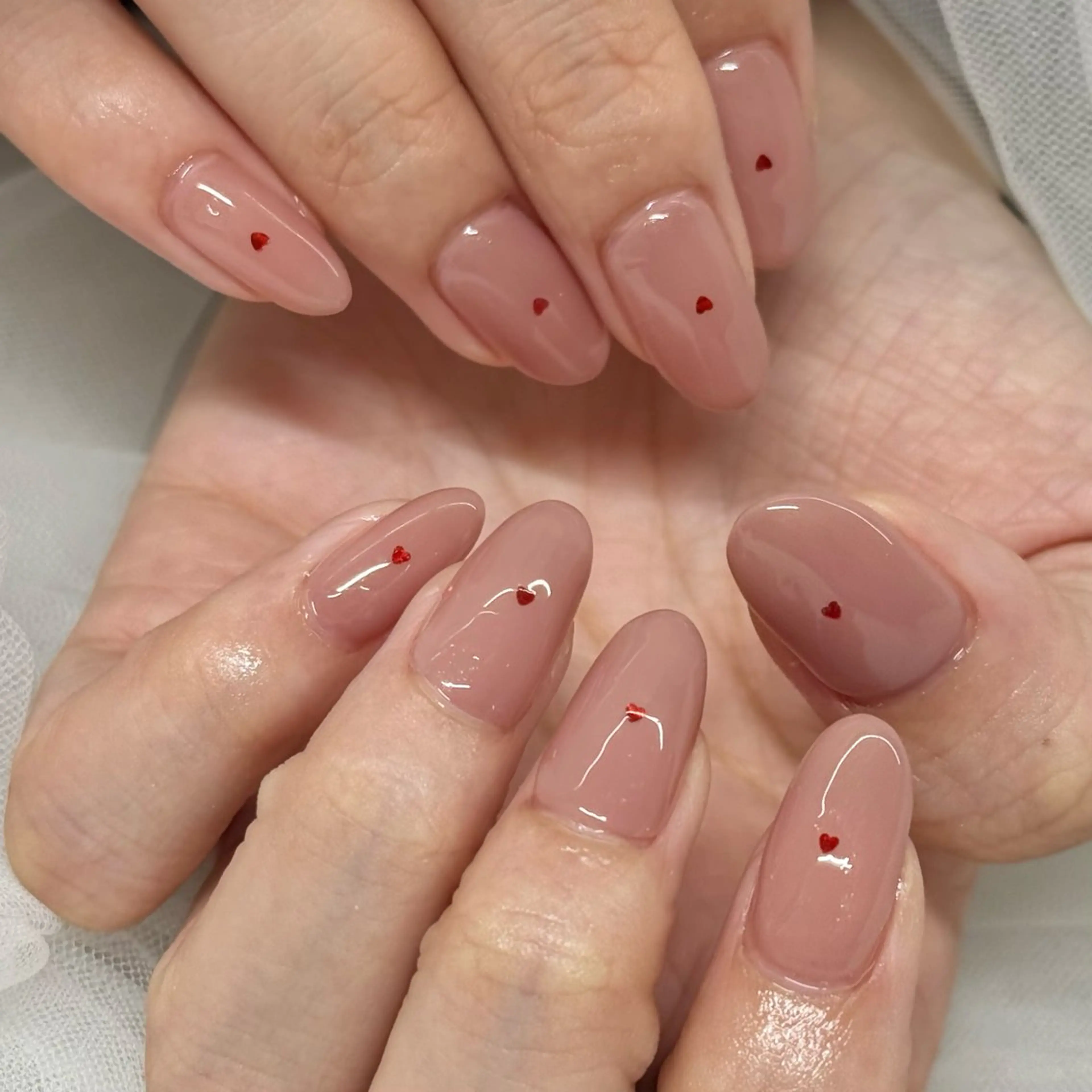 ネイル ハート ワンカラーネイル シンプルネイル salone Regina 【サローネ　レジーナ】所属・Regina Marinaのネイルデザイン