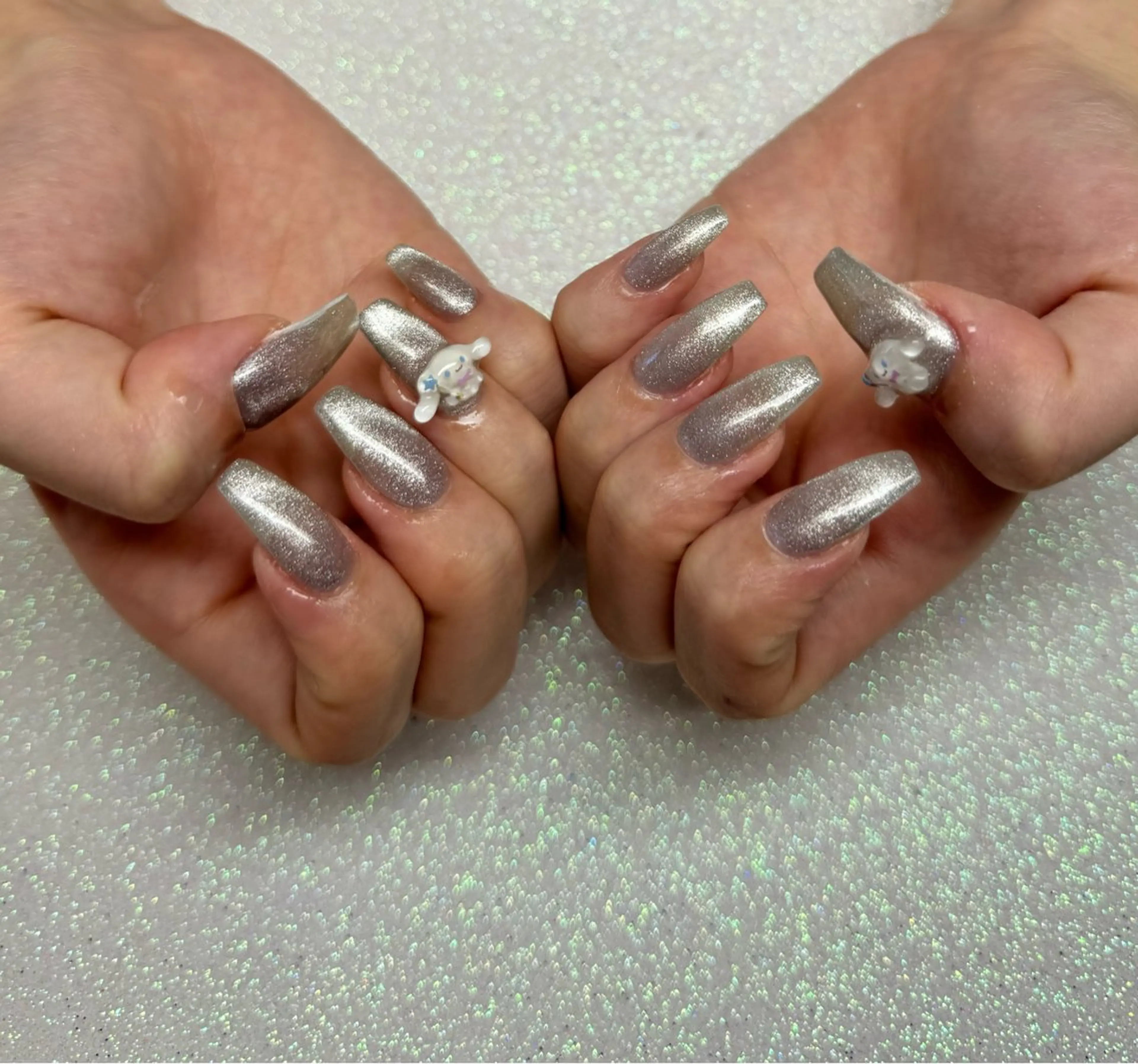 ネイル ハンドネイル VIERU 🌈🎀💖のネイルデザイン