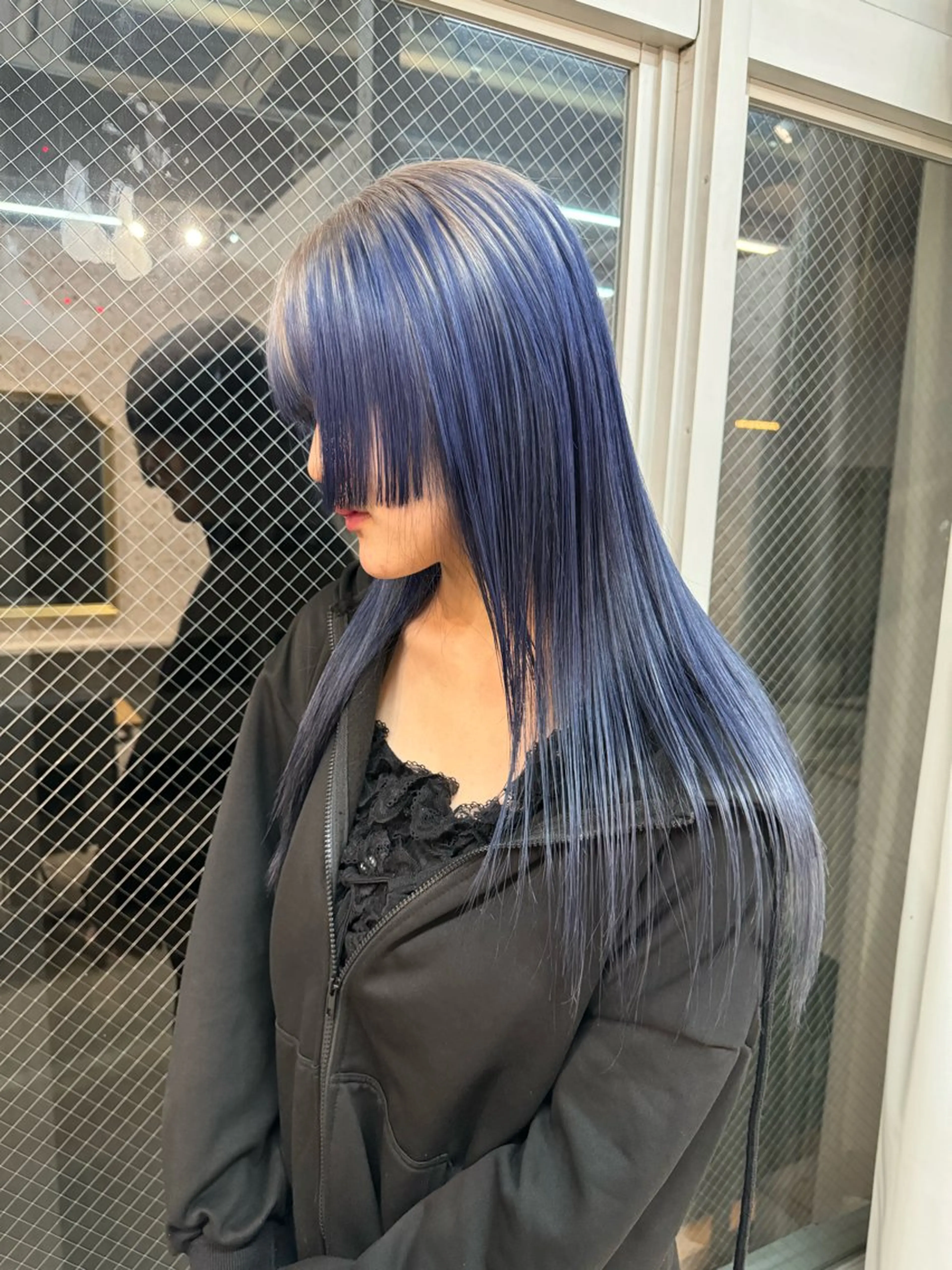 ロング 有人/バレイヤージュ /シャドールーツのヘアスタイル