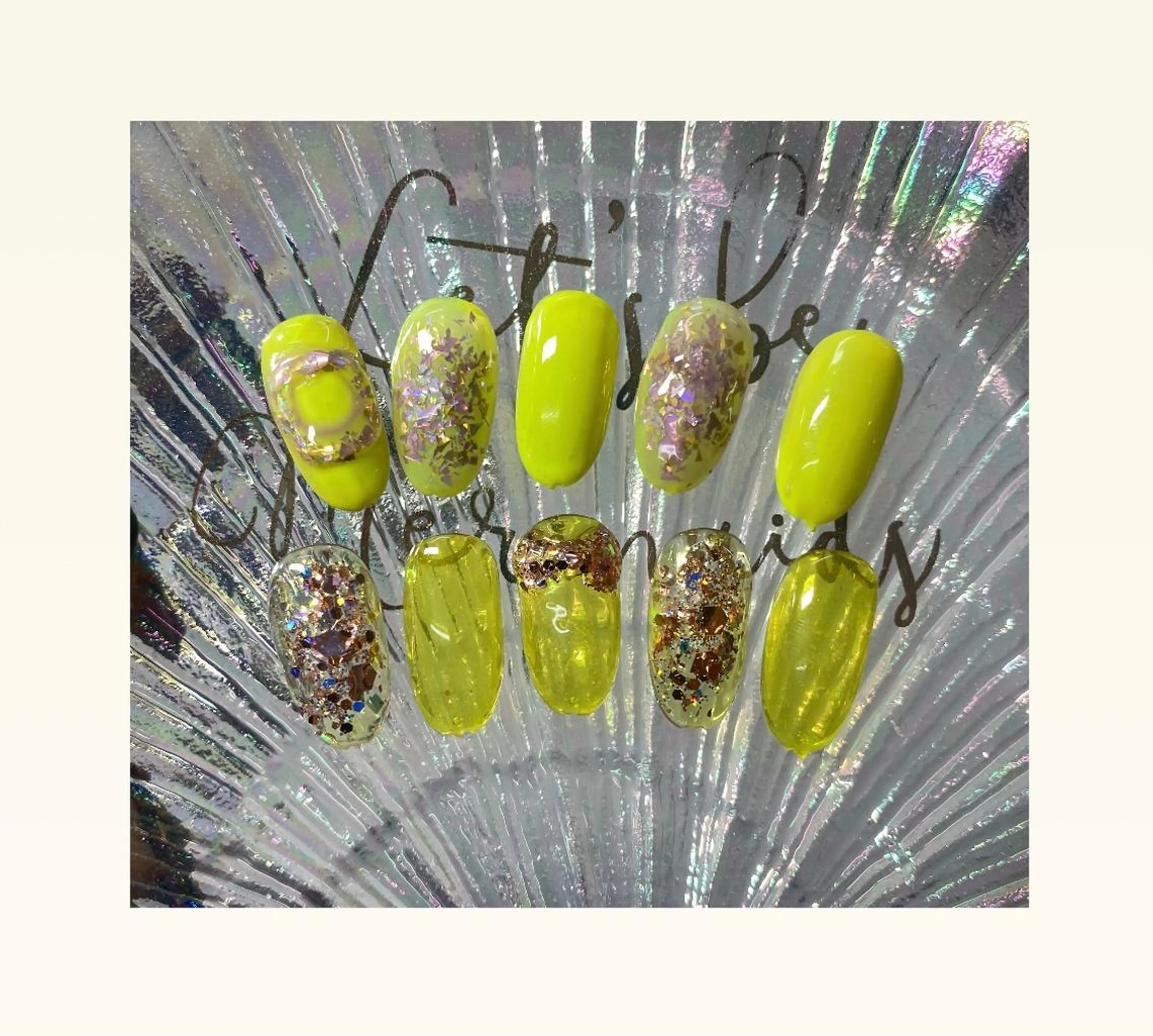 ネイル I-nailロング /ワンホン/キラキラのネイルデザイン