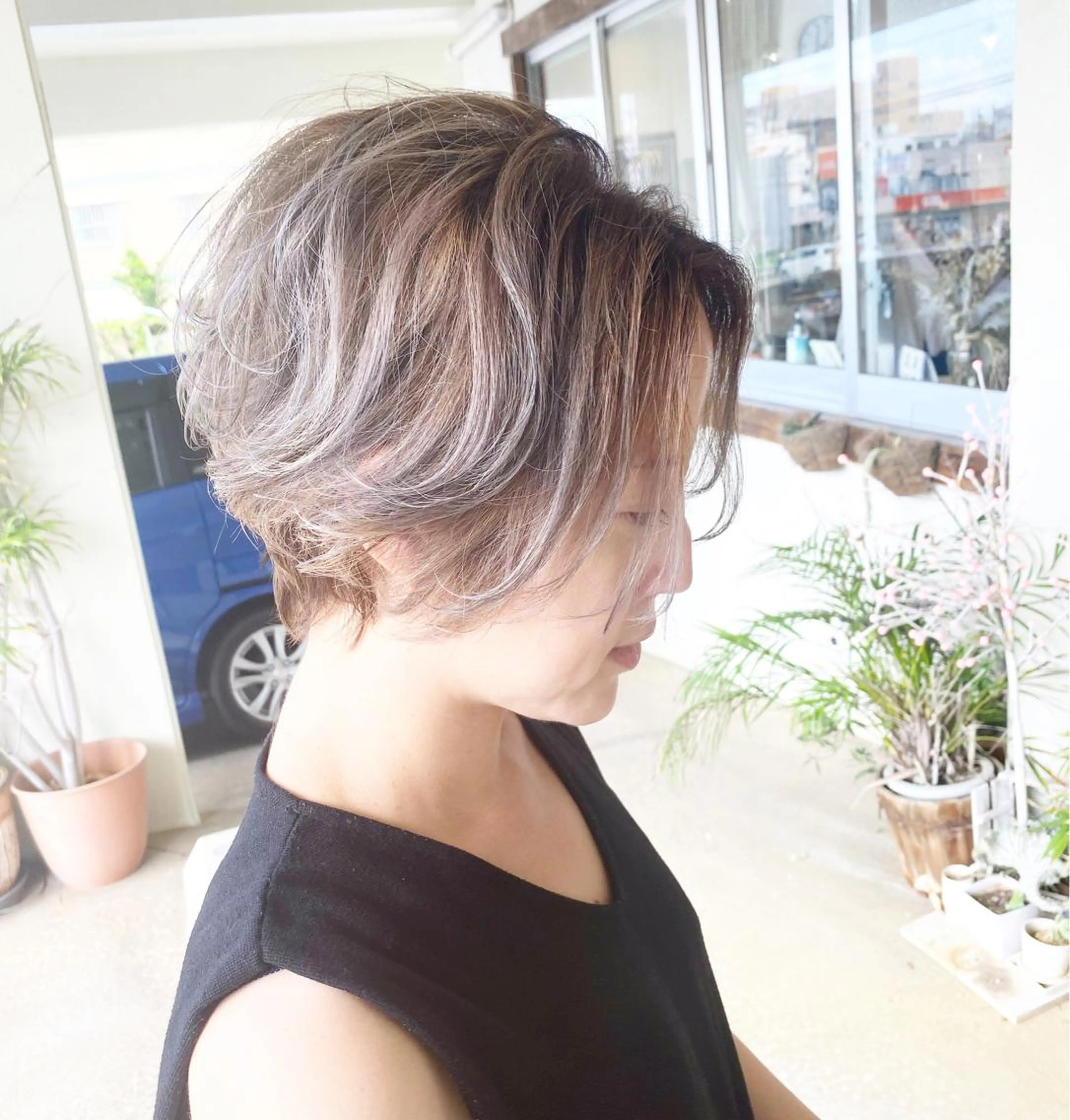 ショート カラー バレイヤージュ レイヤーカット カット ヘアカラー grand juteのヘアスタイル