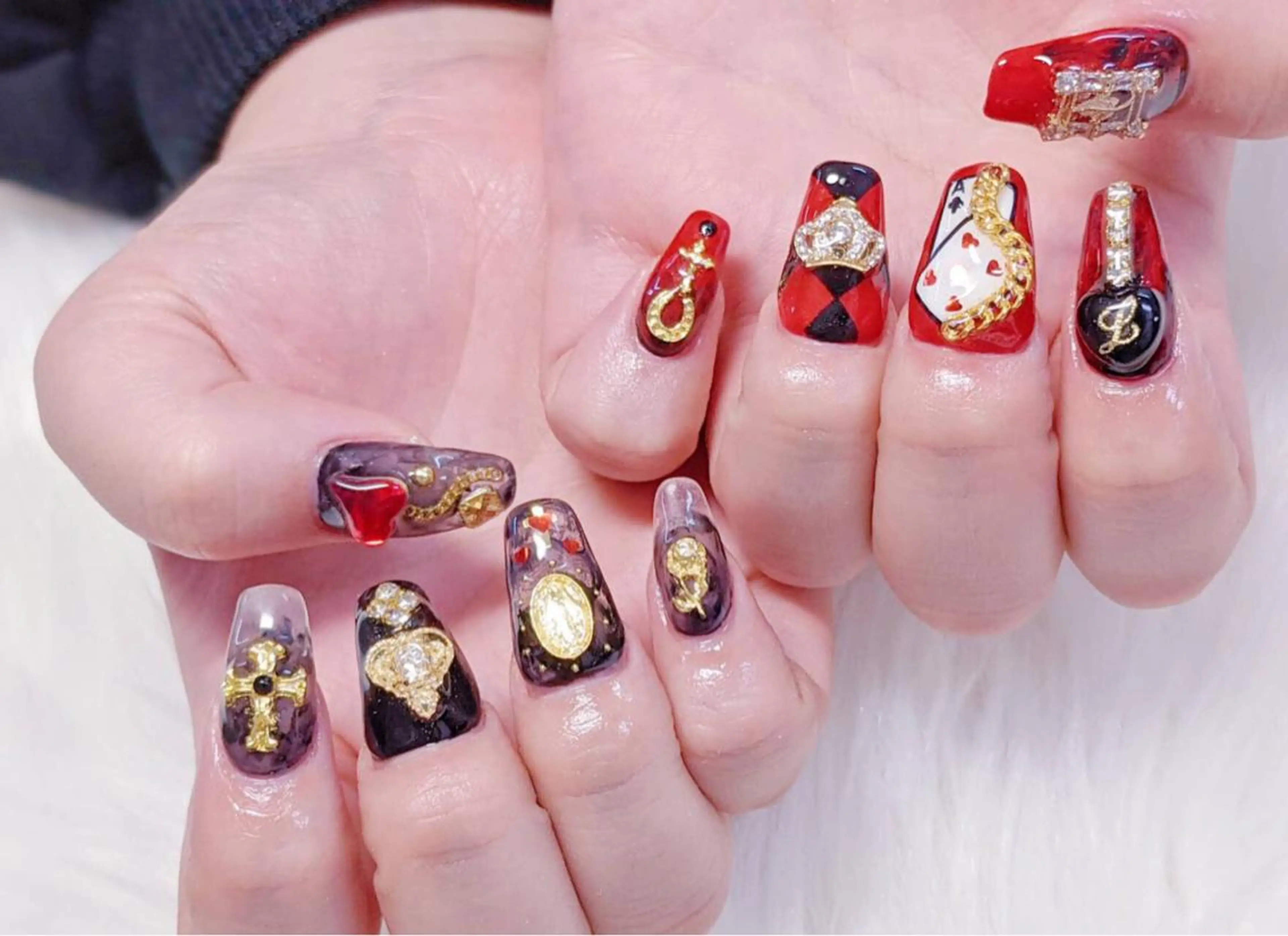 ネイル ハンドネイル MoonNail ユリ🌸のネイルデザイン