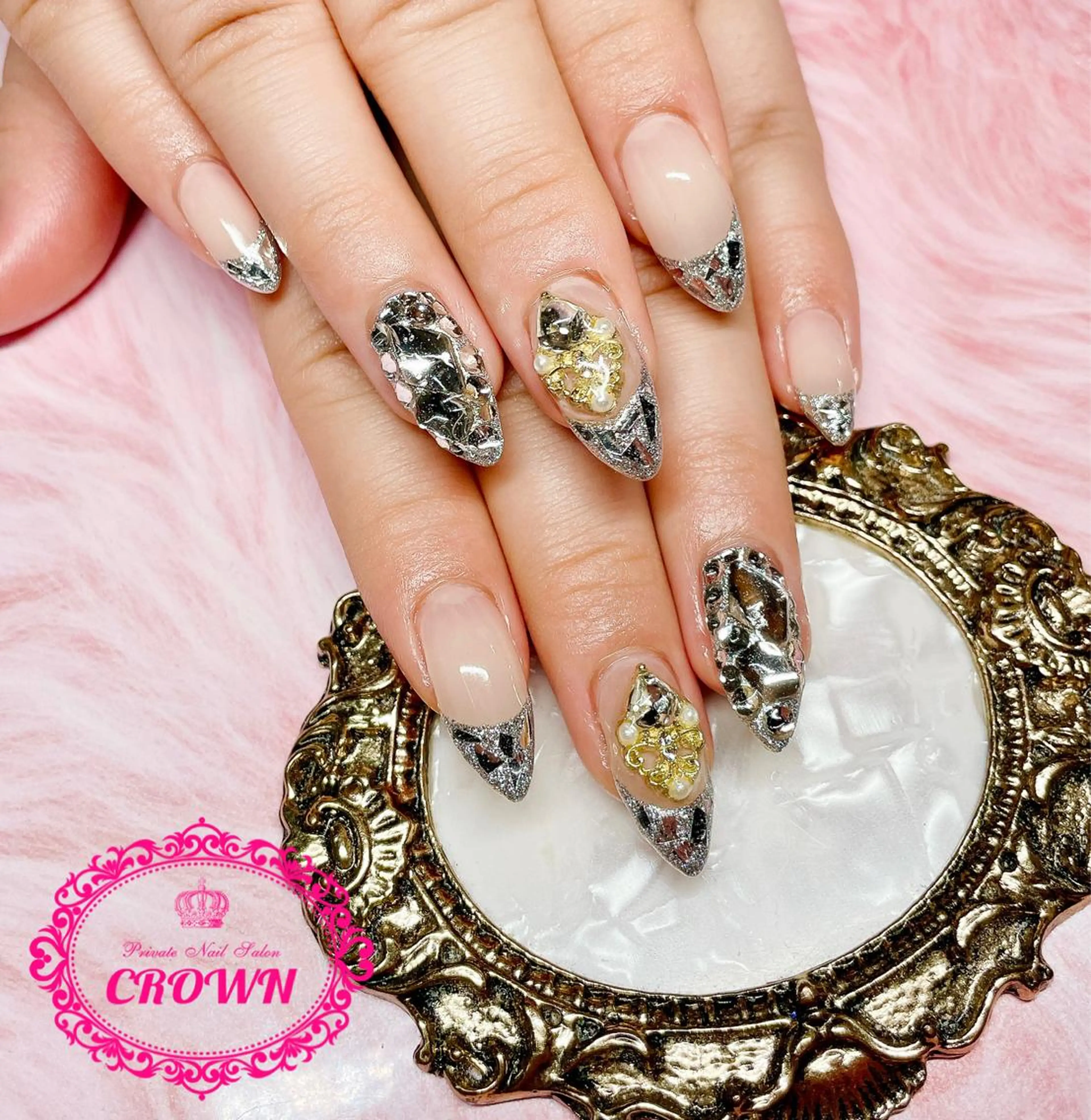ネイル CROWN プライベートサロンのネイルデザイン