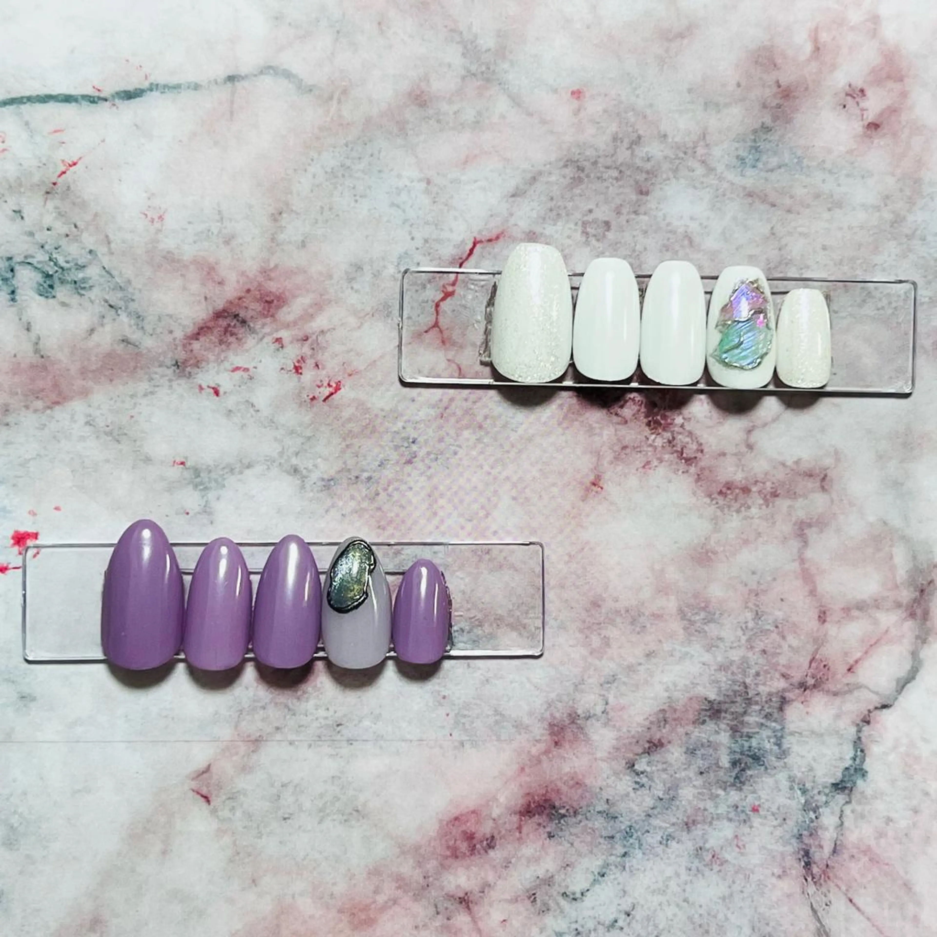 ネイル アートネイル オーロラネイル 水色 マグネットネイル ワンカラーネイル Sant Esperanzaのネイルデザイン