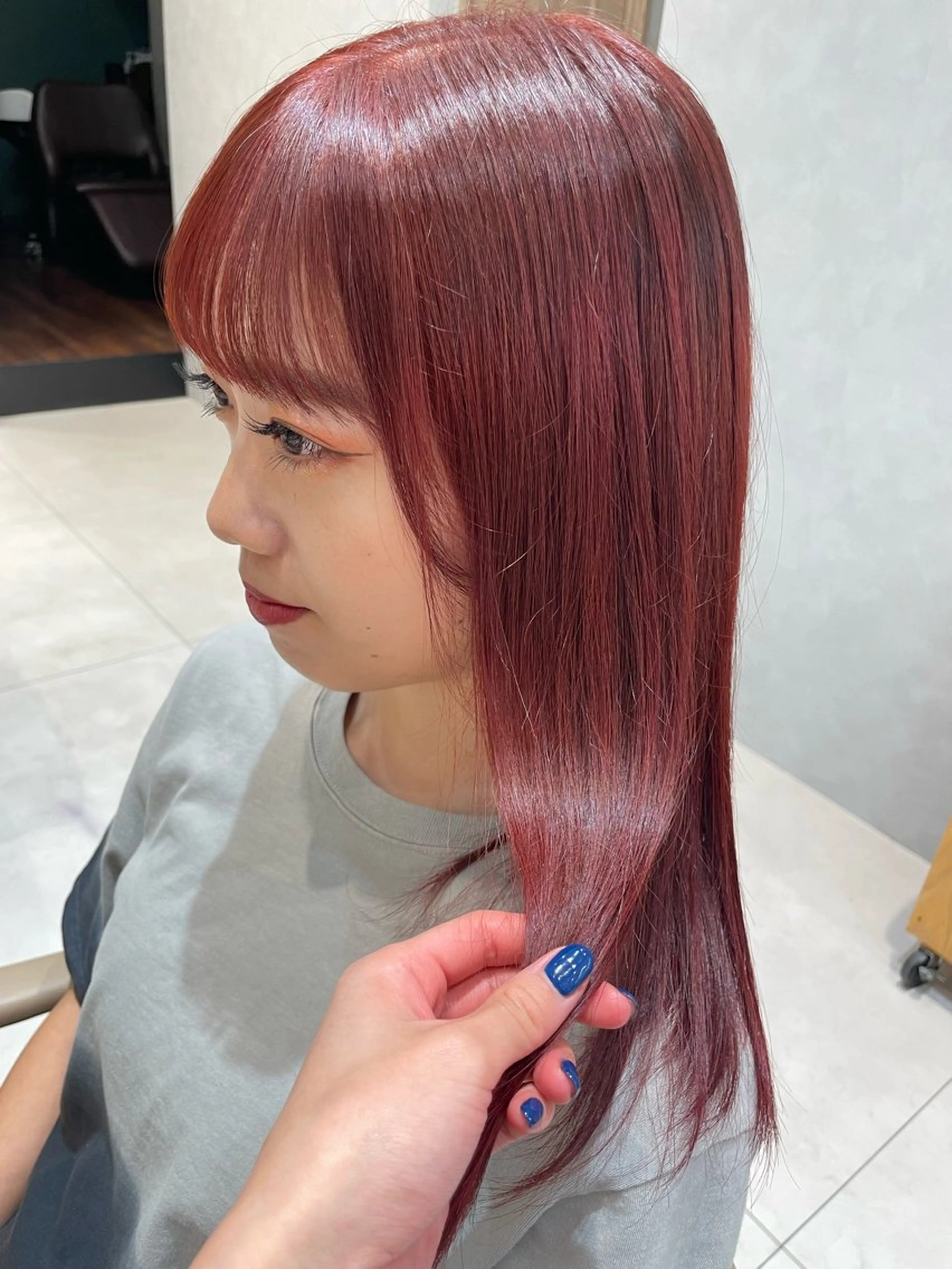 カラー ワンホン風ヘア まなのヘアスタイル