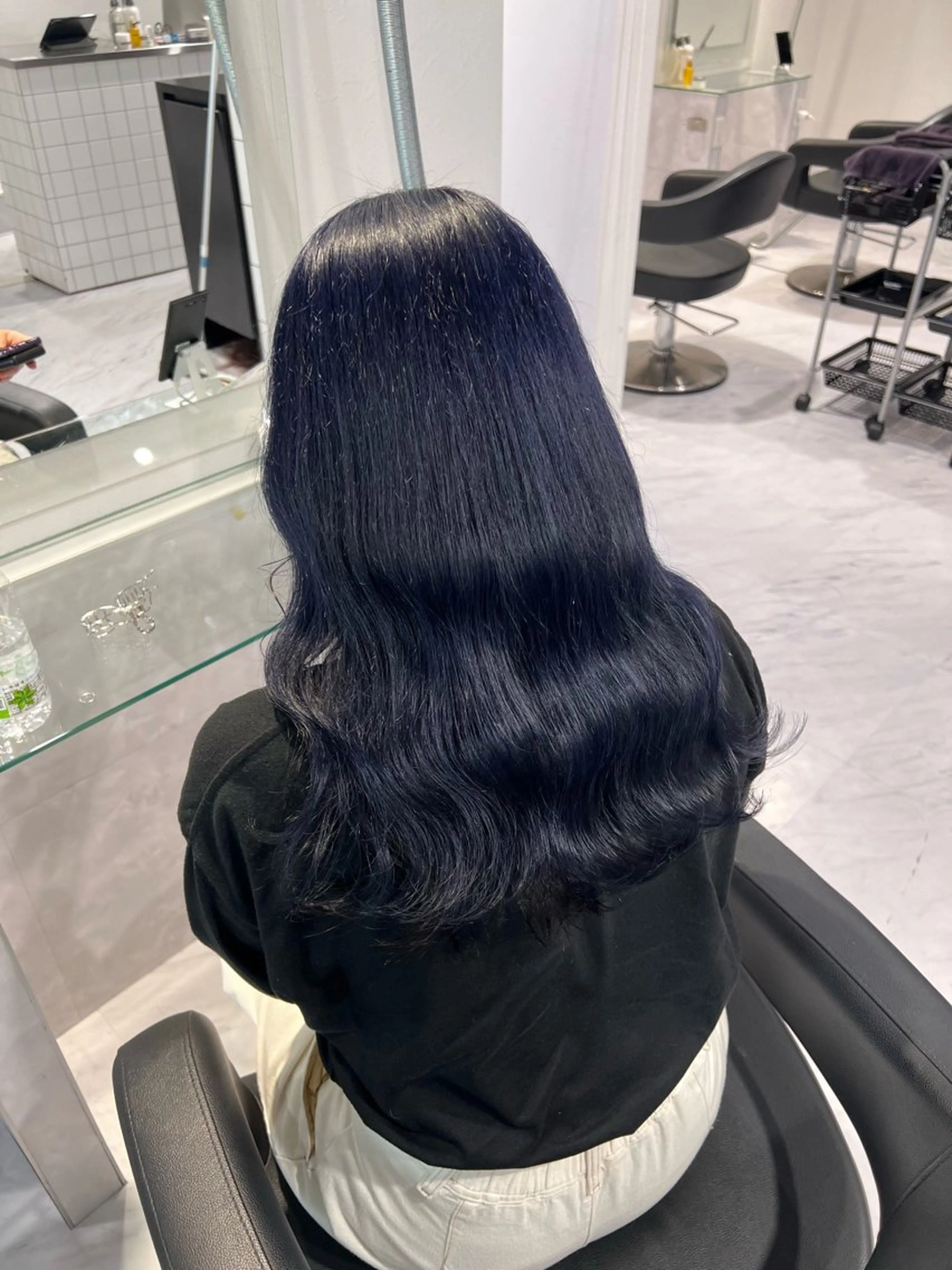 ロング カラー ヘアアレンジ メンズ メンズブリーチ ブリーチ 透明感カラー 髪質改善 🦋重くない暗髪🦋 Hana🦋のヘアスタイル