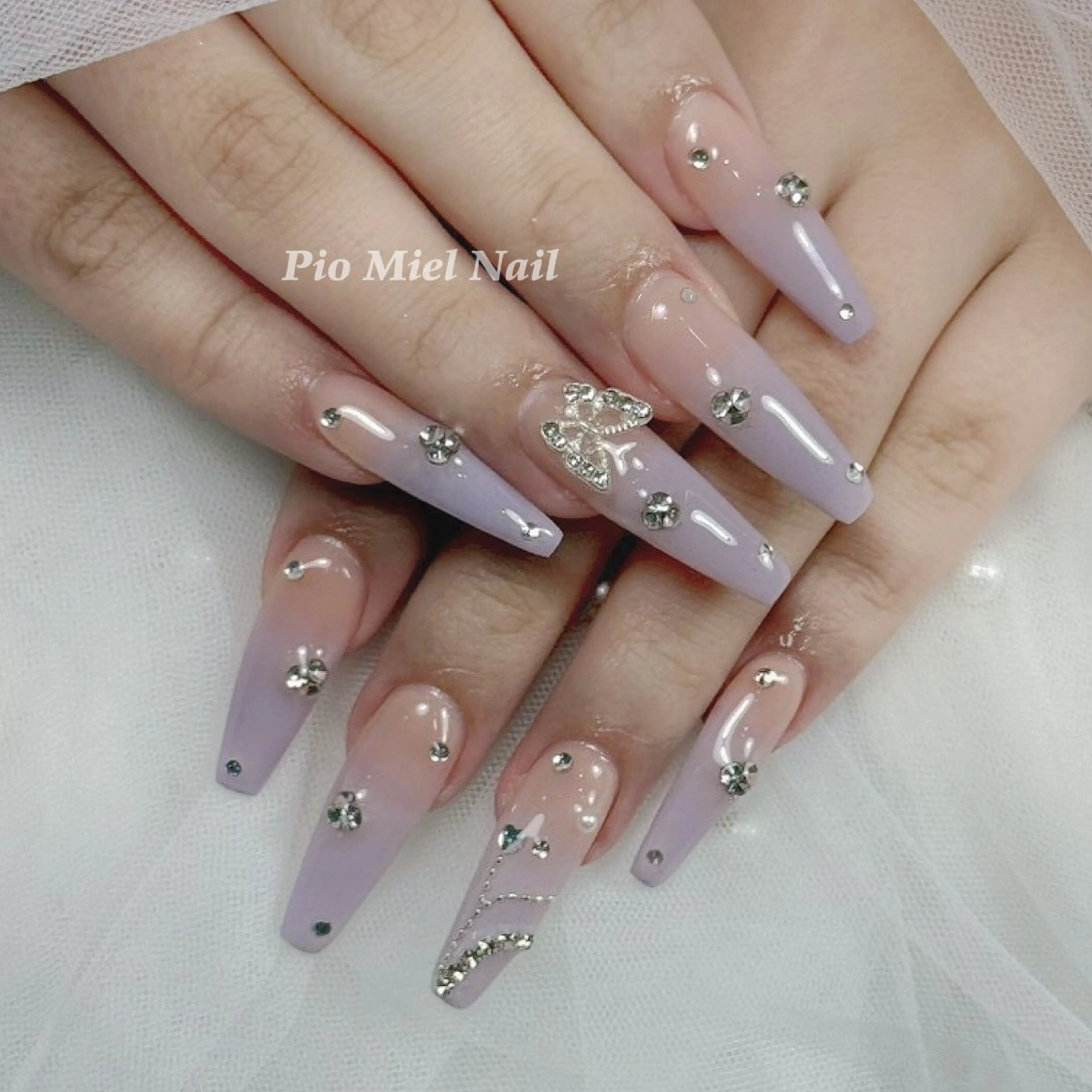 ネイル Pio Mielのネイルデザイン