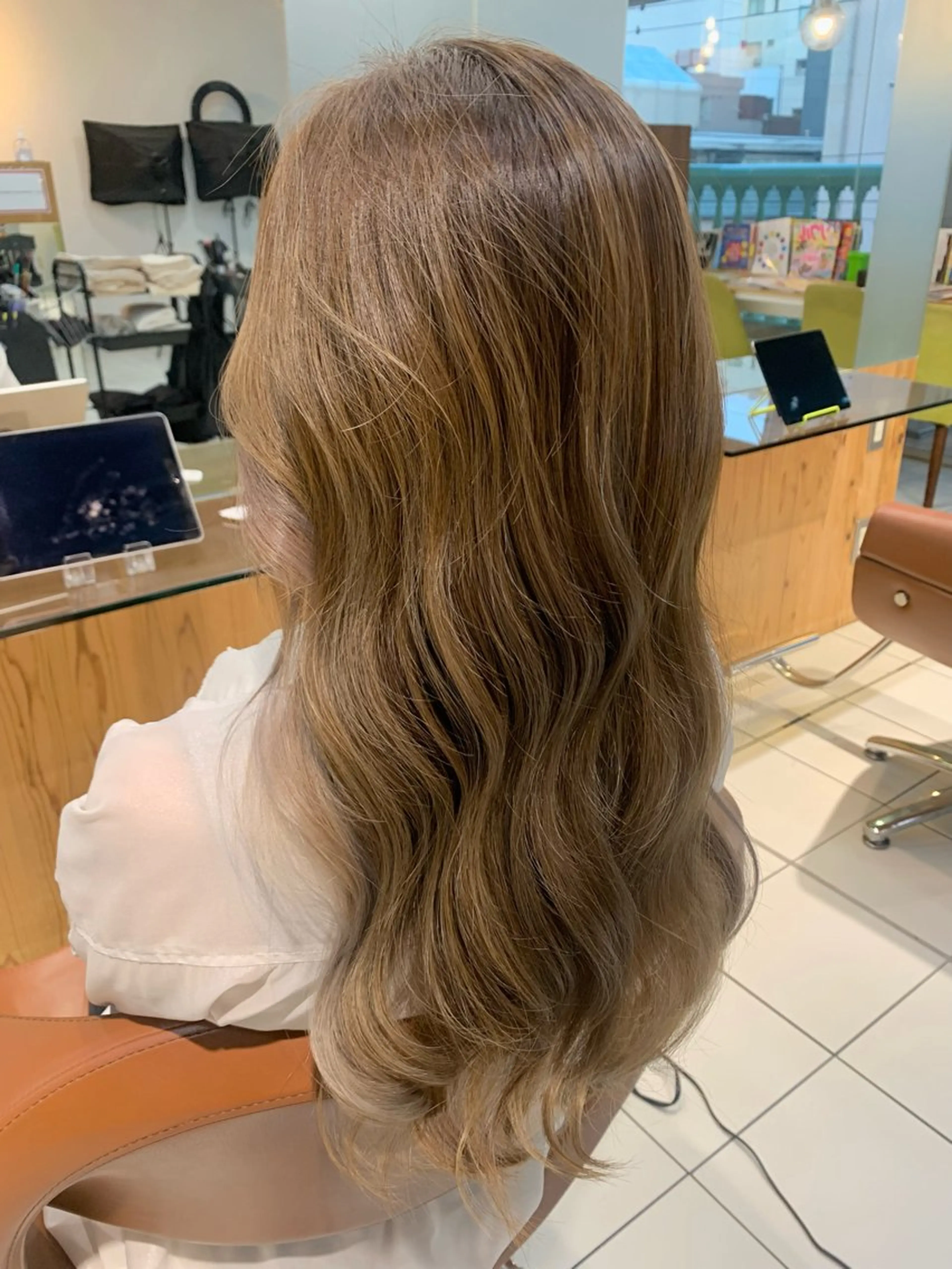 セミロング CHELSEA神戸所属・MORISAKI ✂︎縮毛矯正のヘアスタイル