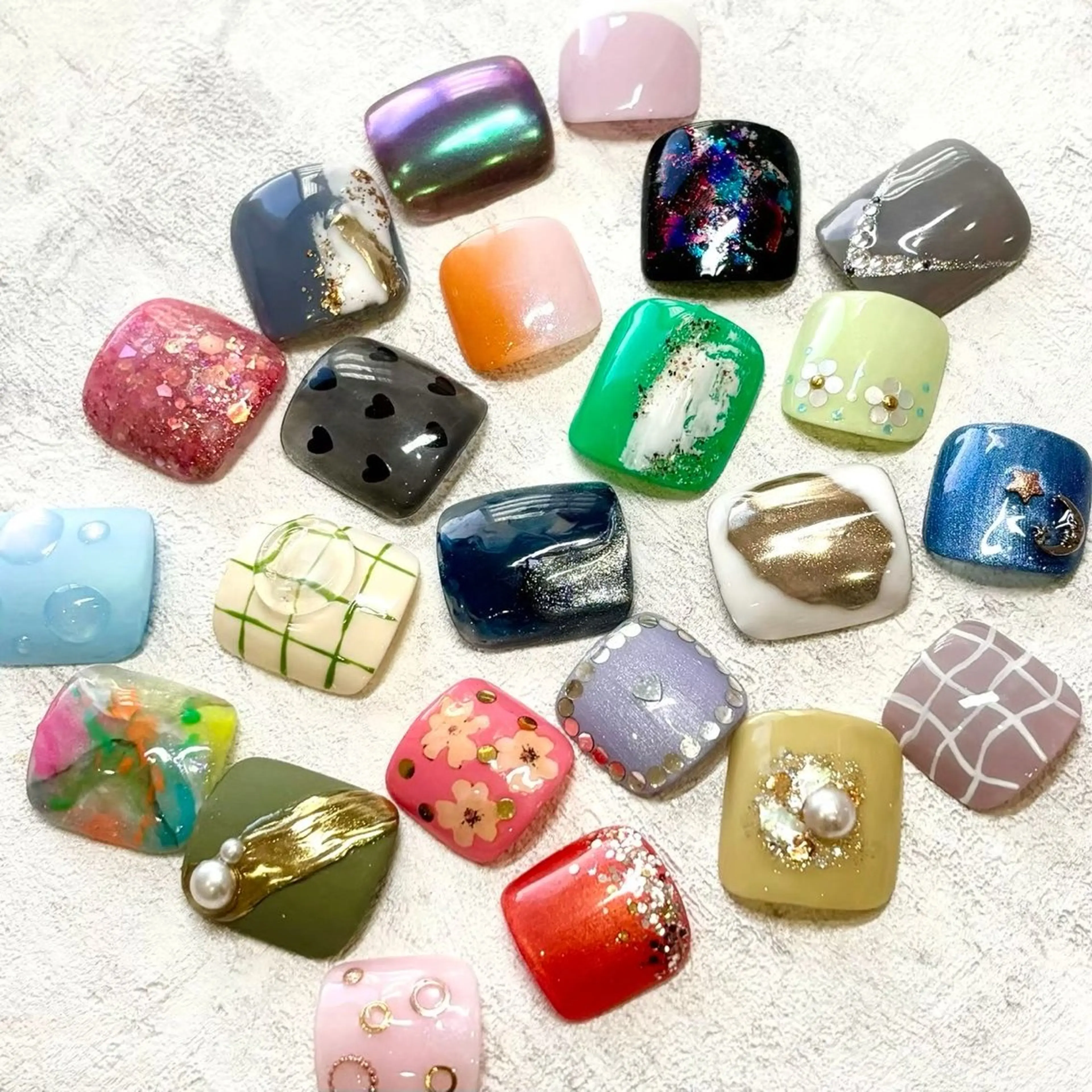 ネイル フットネイル coco ERIKAのネイルデザイン