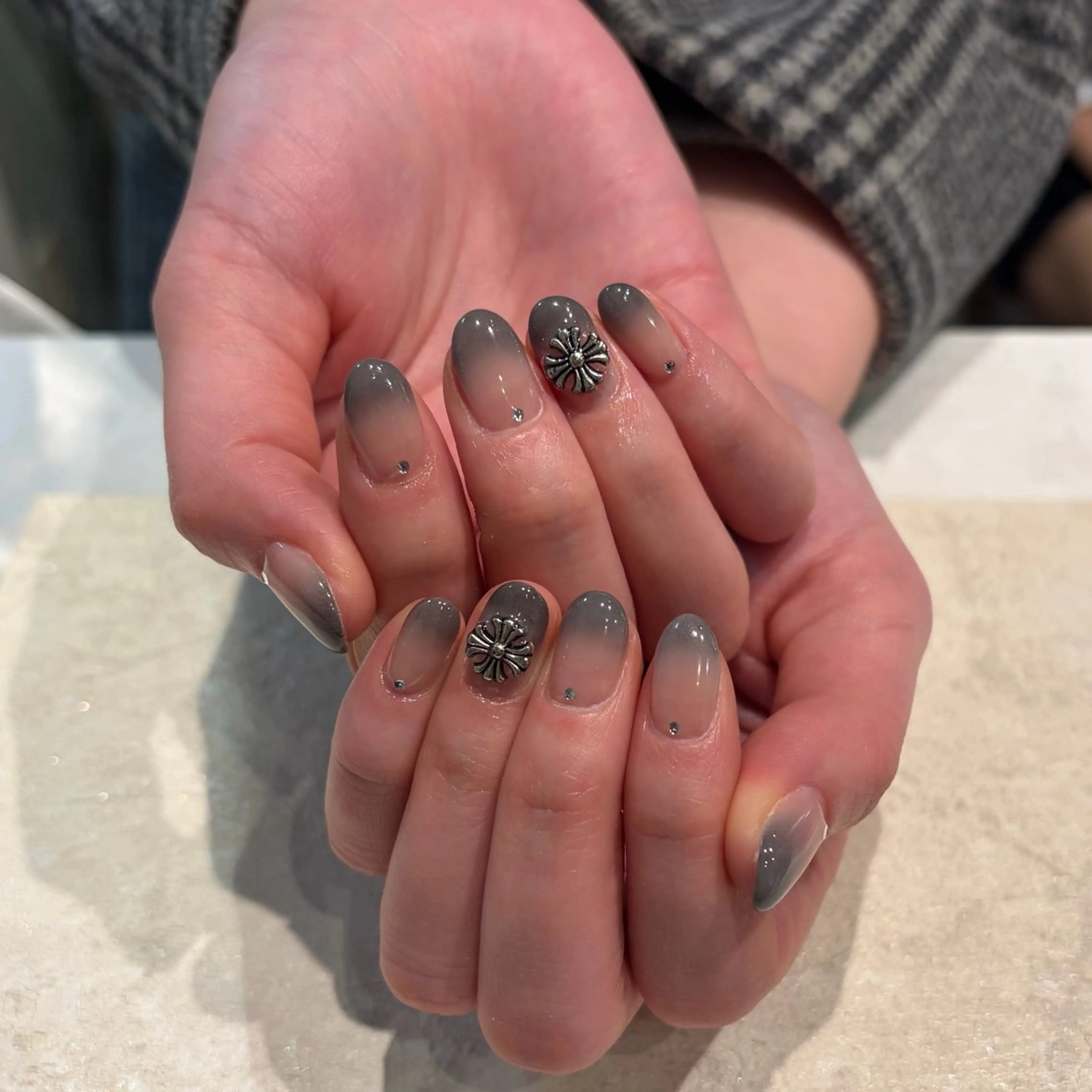 ネイル ハンドネイル ecrin エクラン maiのネイルデザイン