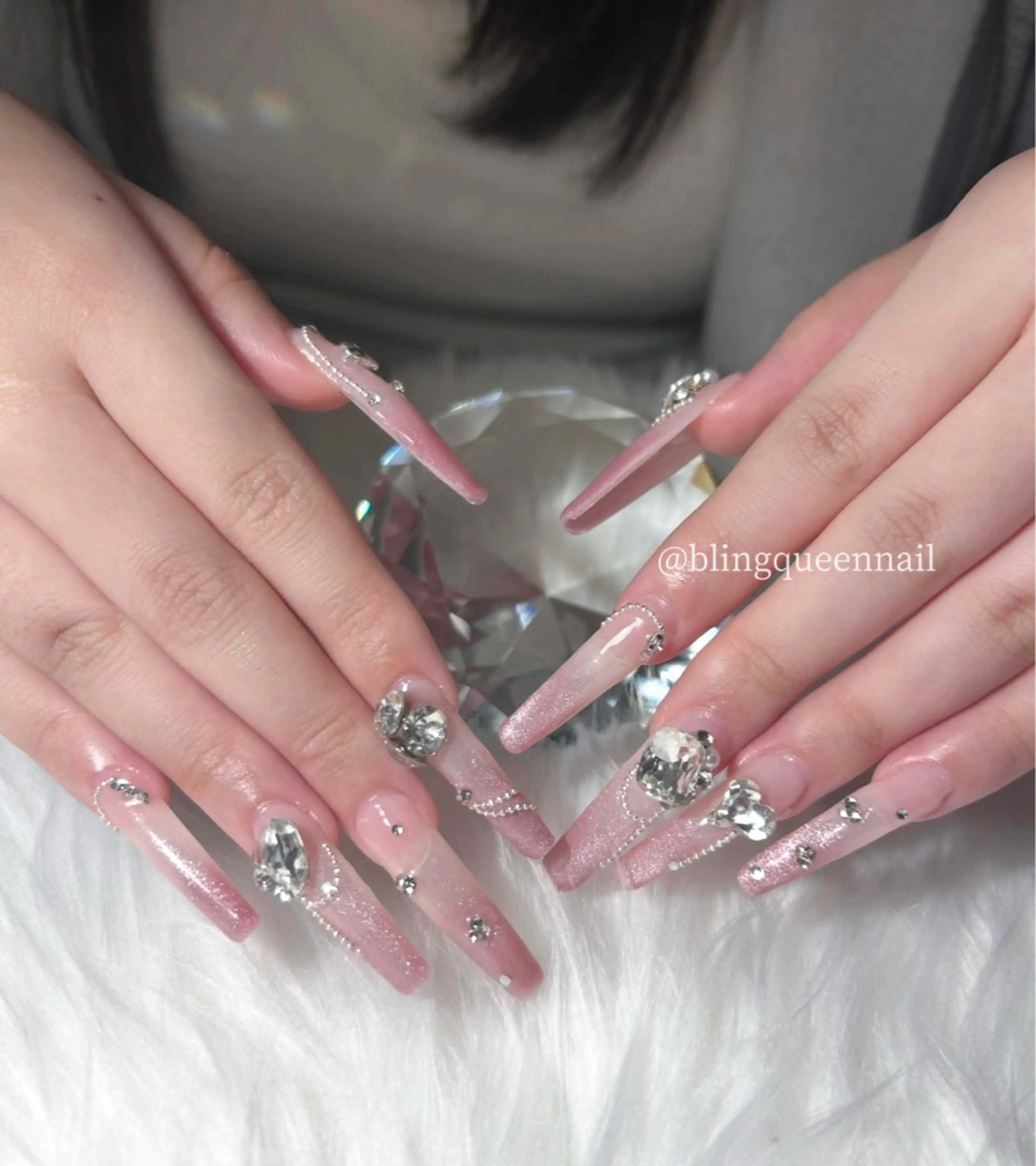 【長さだし込み／長さXLサイズ／爆盛りゴテゴテネイル10本／オフなし】のメニューです💅✨の写真