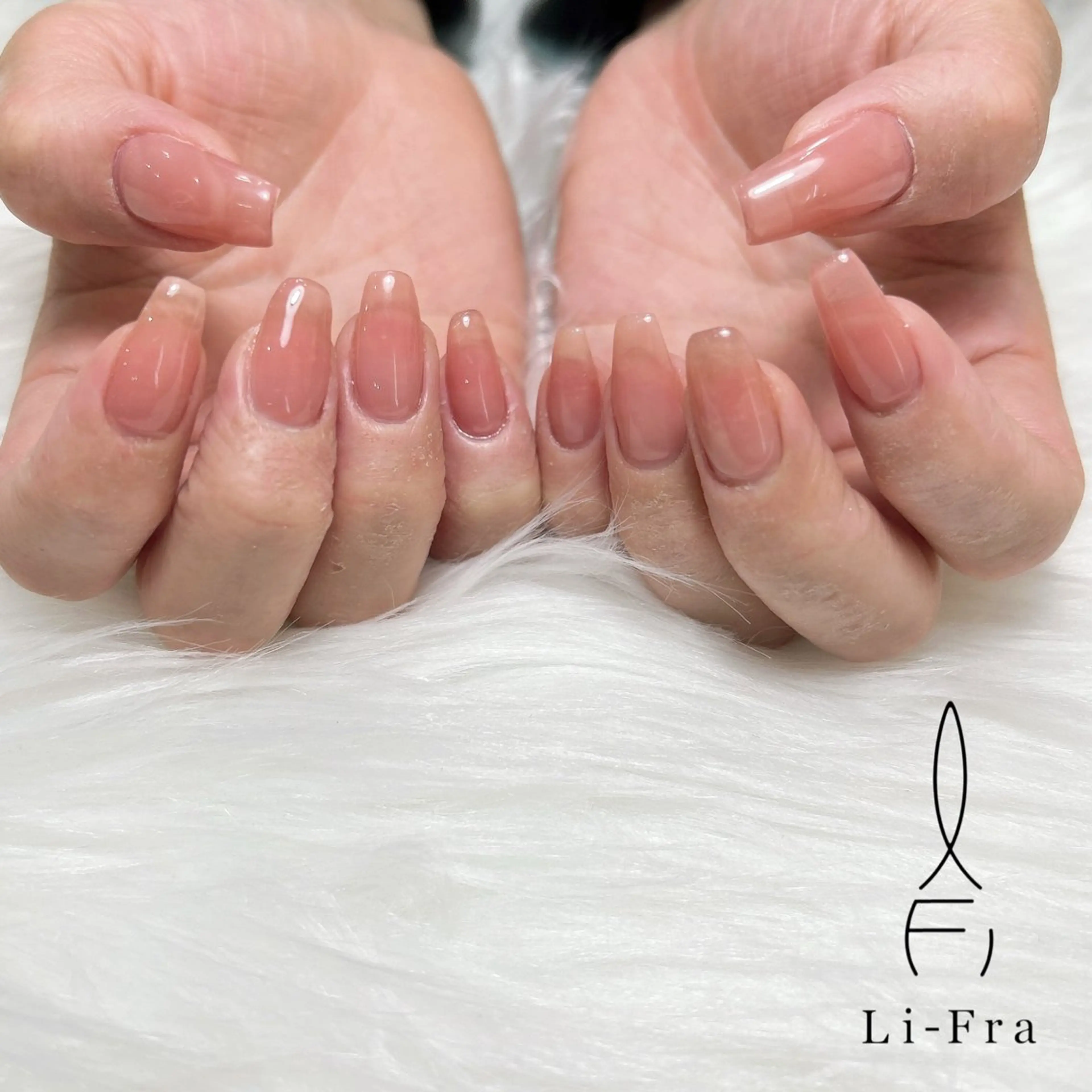 ネイル ハンドネイル lifra MANAKAのネイルデザイン