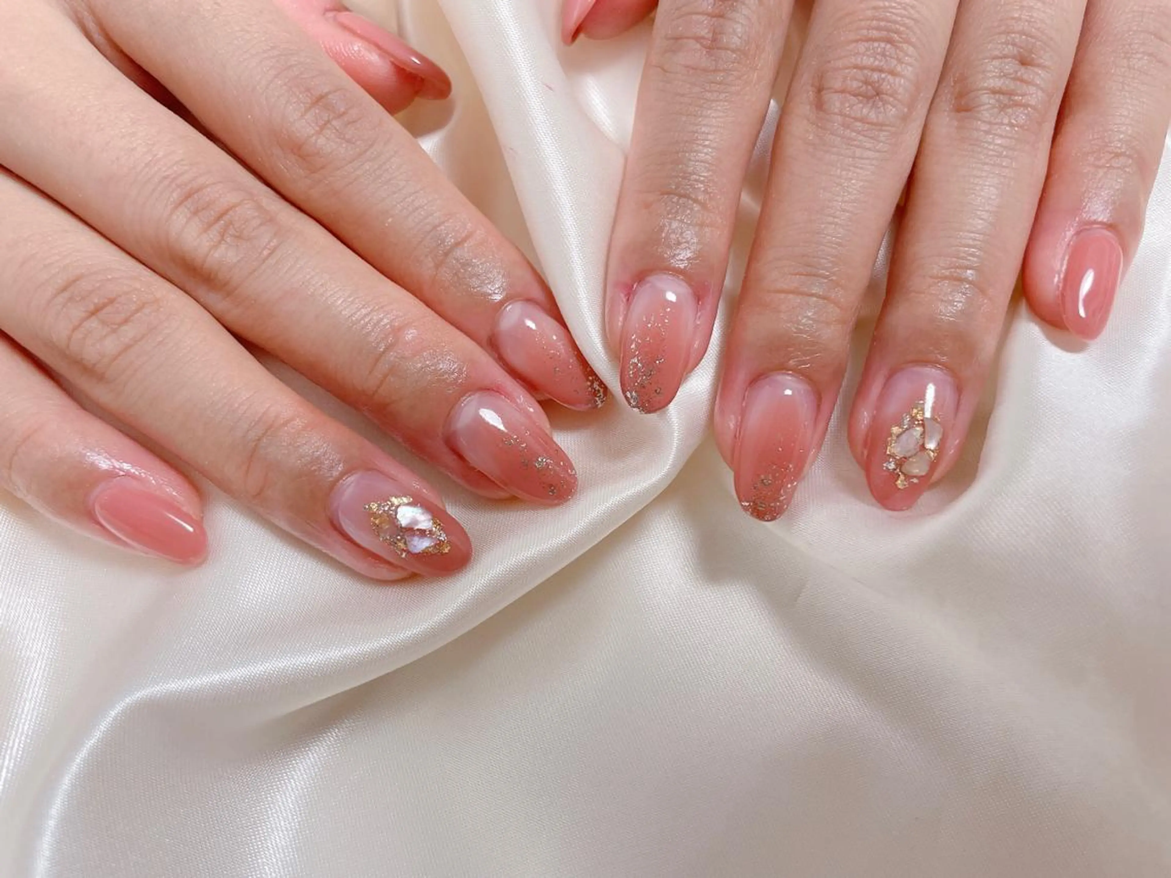 ネイル mogunail &blowのネイルデザイン