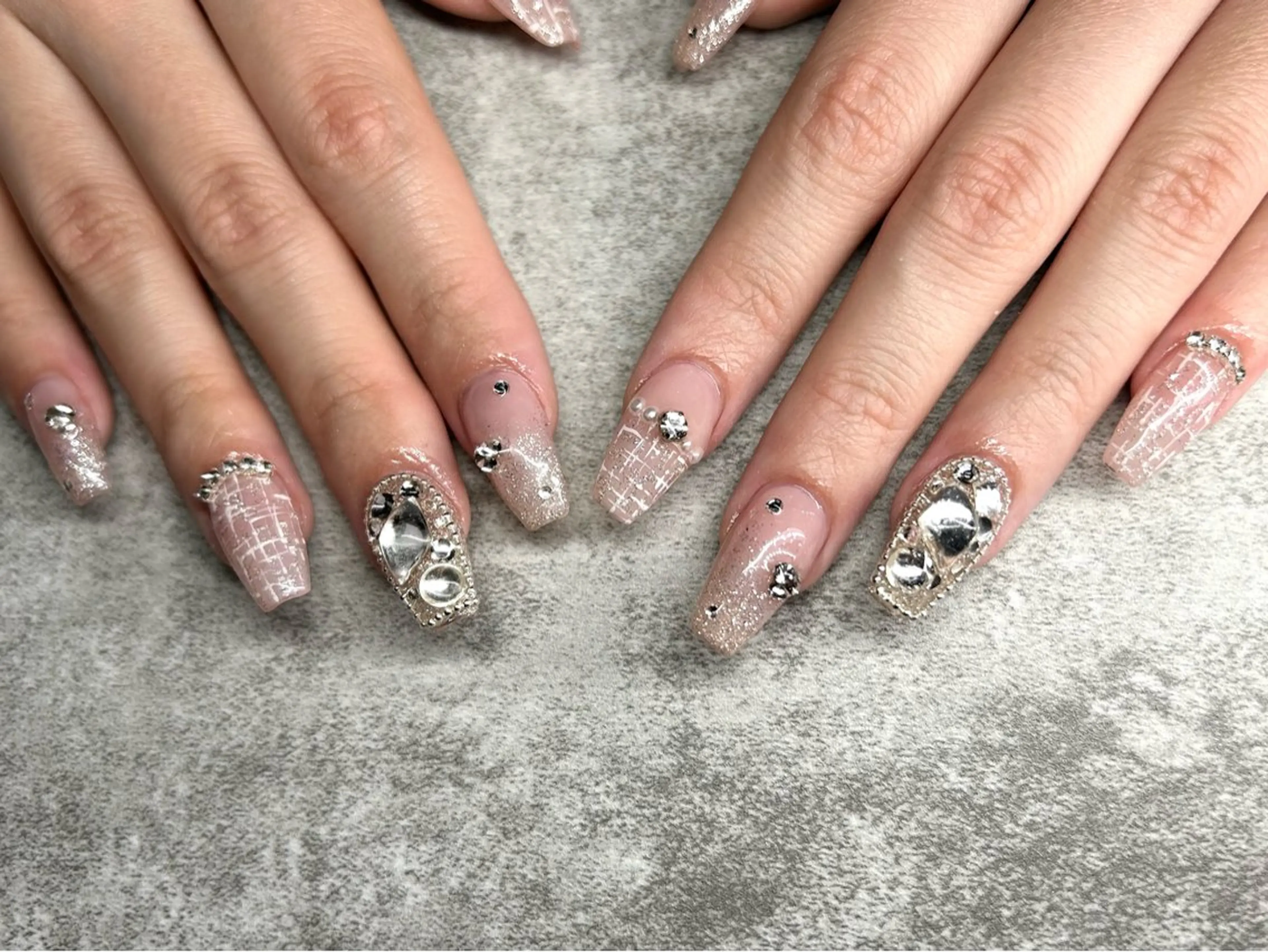 ネイル アートネイル スカルプネイル ハンドネイル MiiTow nailのネイルデザイン