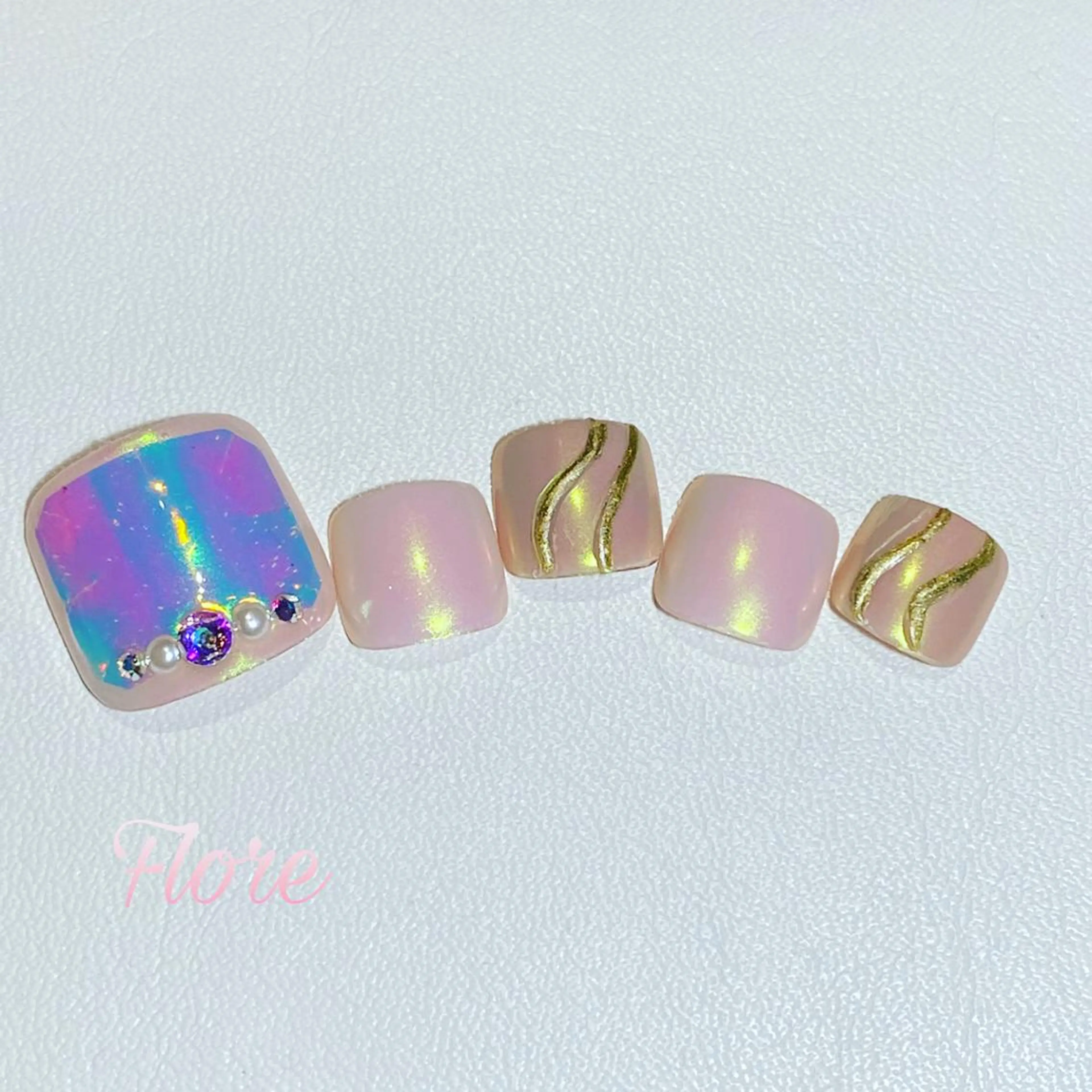 ネイル Flore (フロール)の眉毛・アイブロウイメージ