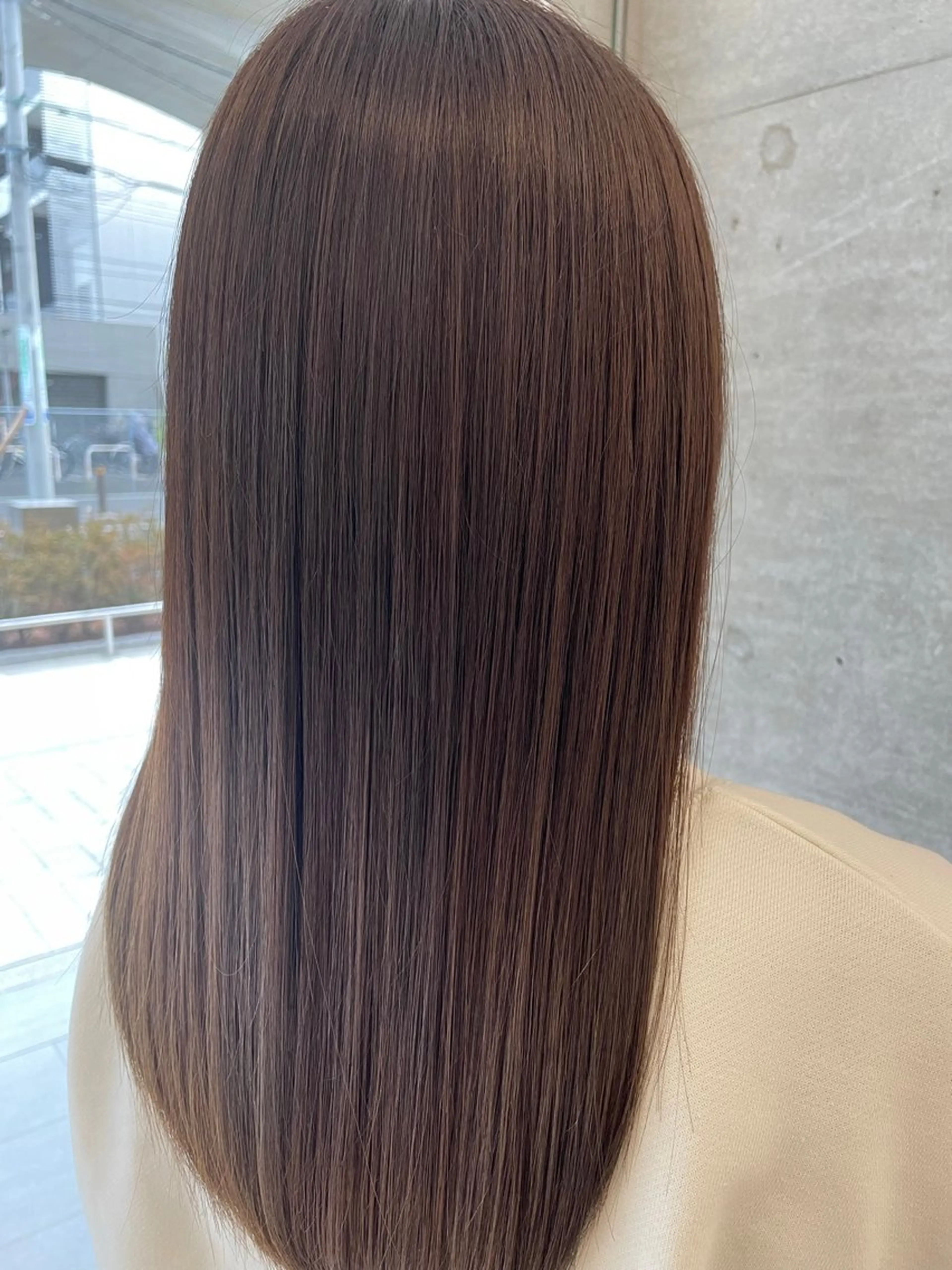 セミロング カラー ベージュカラー 透明感カラー モカベージュ 透明感カラー💐 スズキ　カホのヘアスタイル