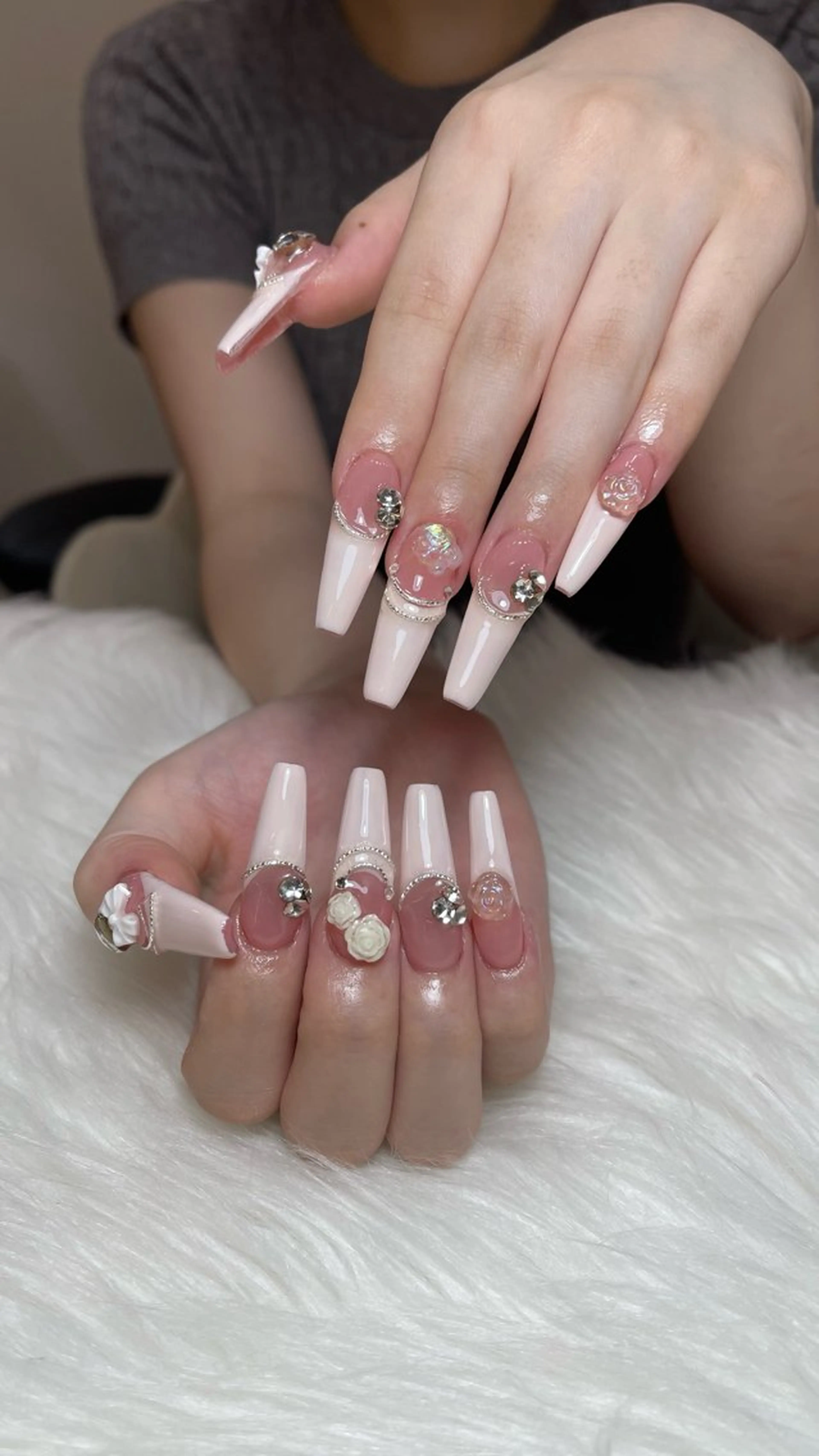 【ジェル】シンプルデザイン10本長さだし(パーツ、ストーン付け放題)12,000円の写真