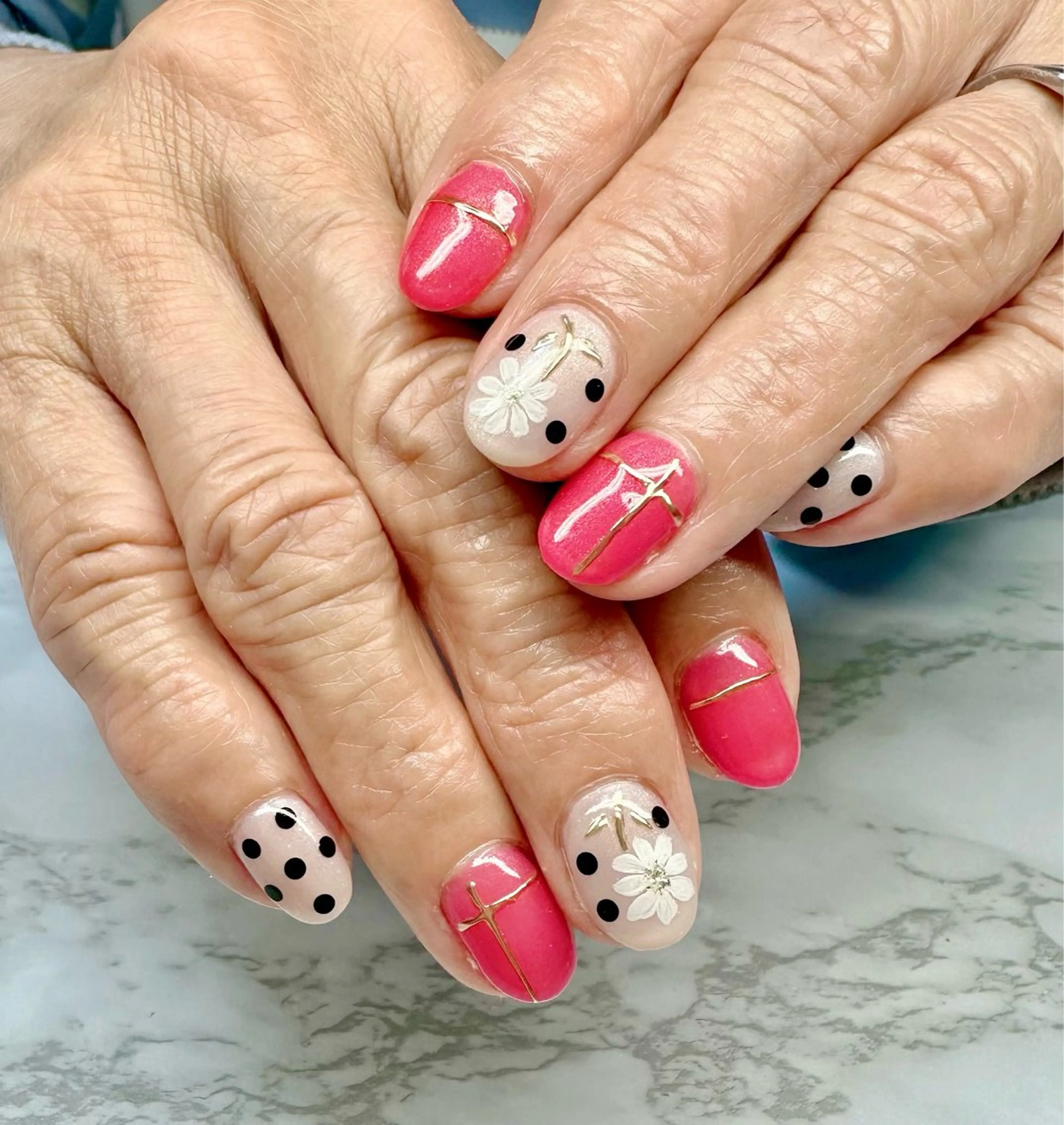 ネイル ニュアンスネイル 夏ネイル M.N_ nailのネイルデザイン