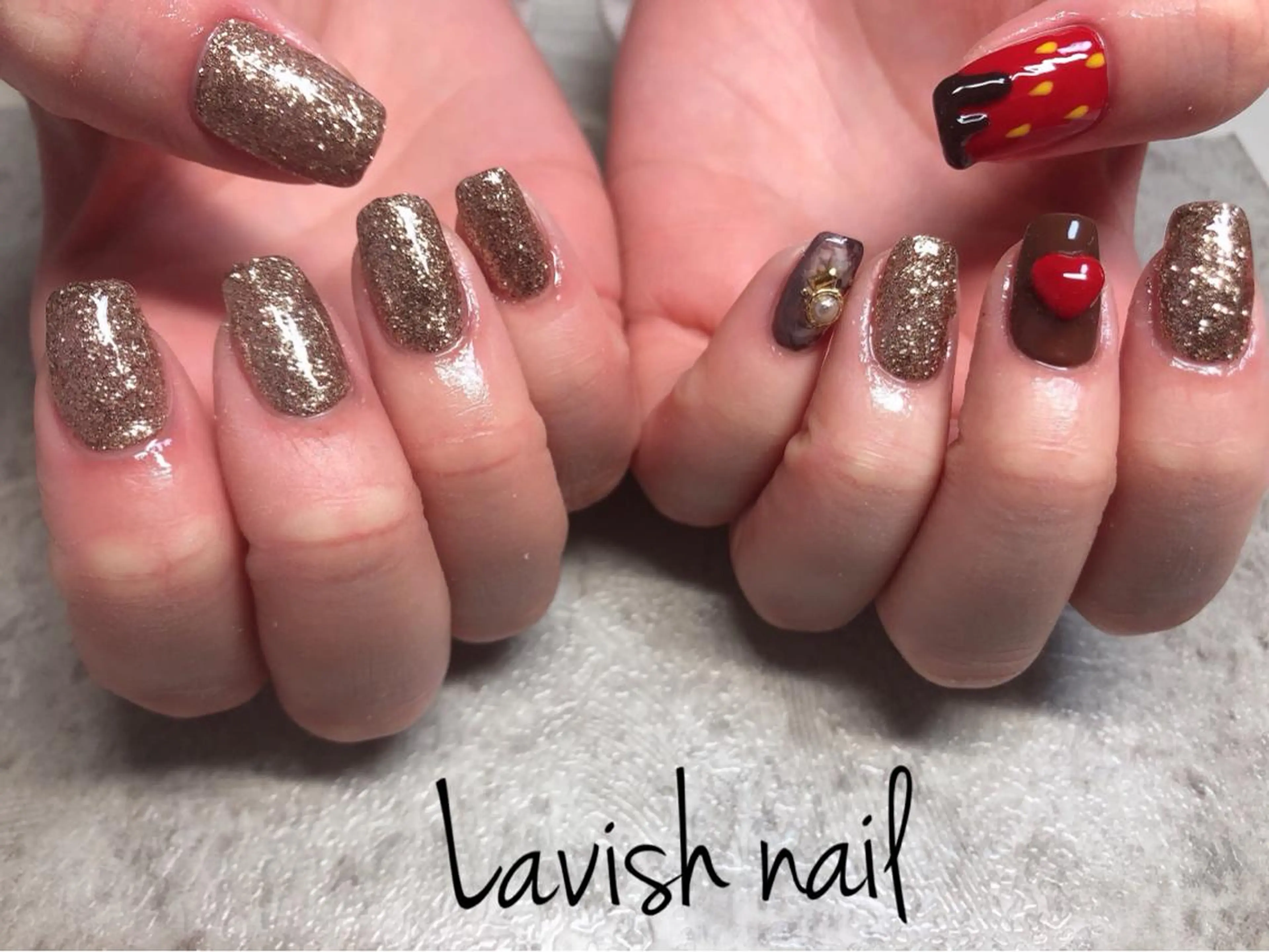 ネイル バレンタイン ハンドネイル Lavish nailのネイルデザイン