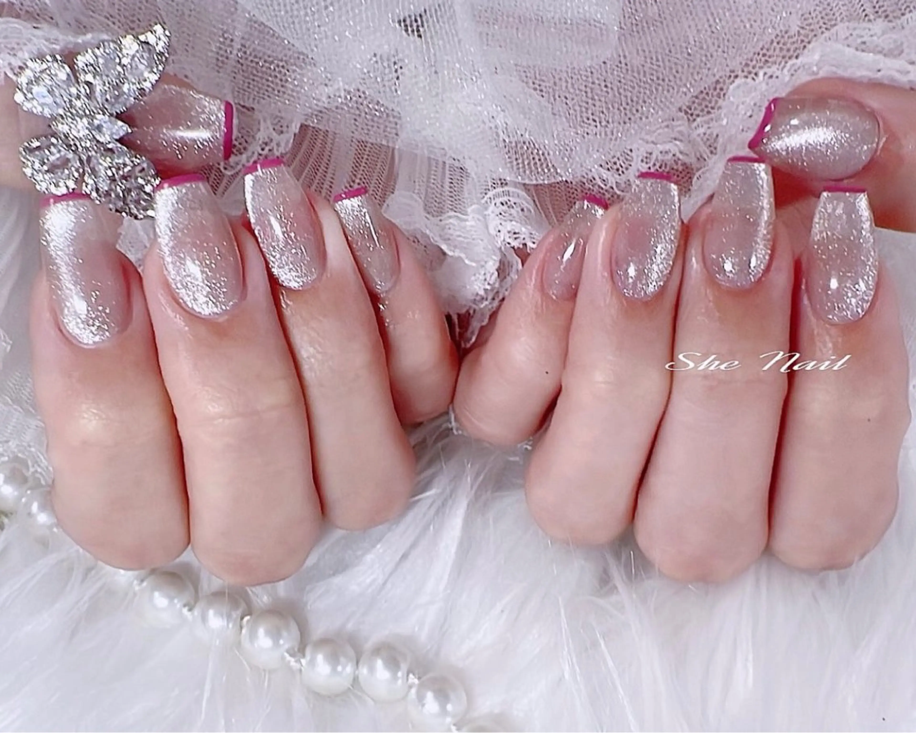 ネイル チークネイル 長さ出し フレンチネイル ガラスフレンチ マグネットネイル She Nail所属・ISA_ BELLAのネイルデザイン