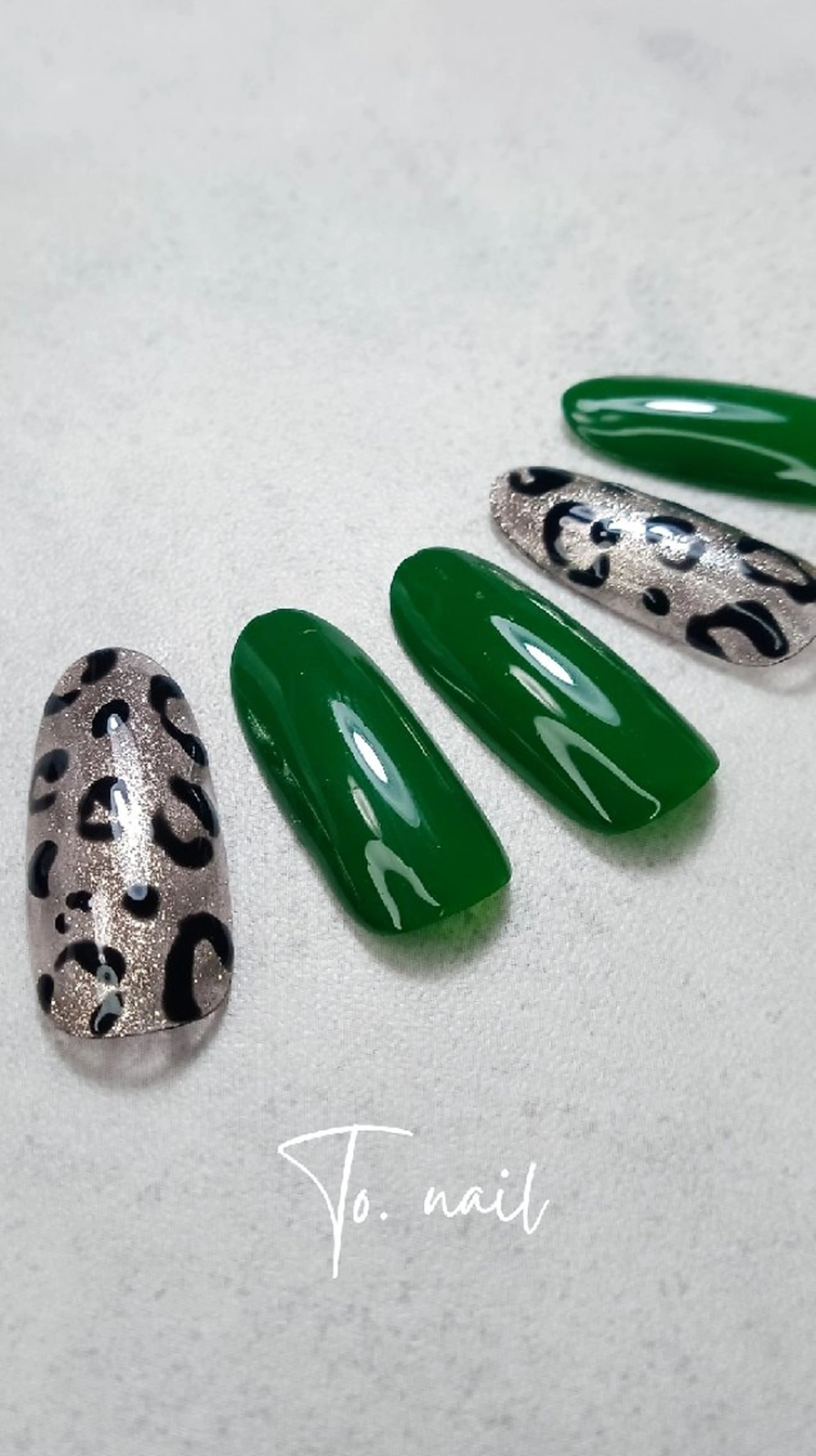 ネイル ハンドネイル To. nail （トゥ ネイル）のネイルデザイン