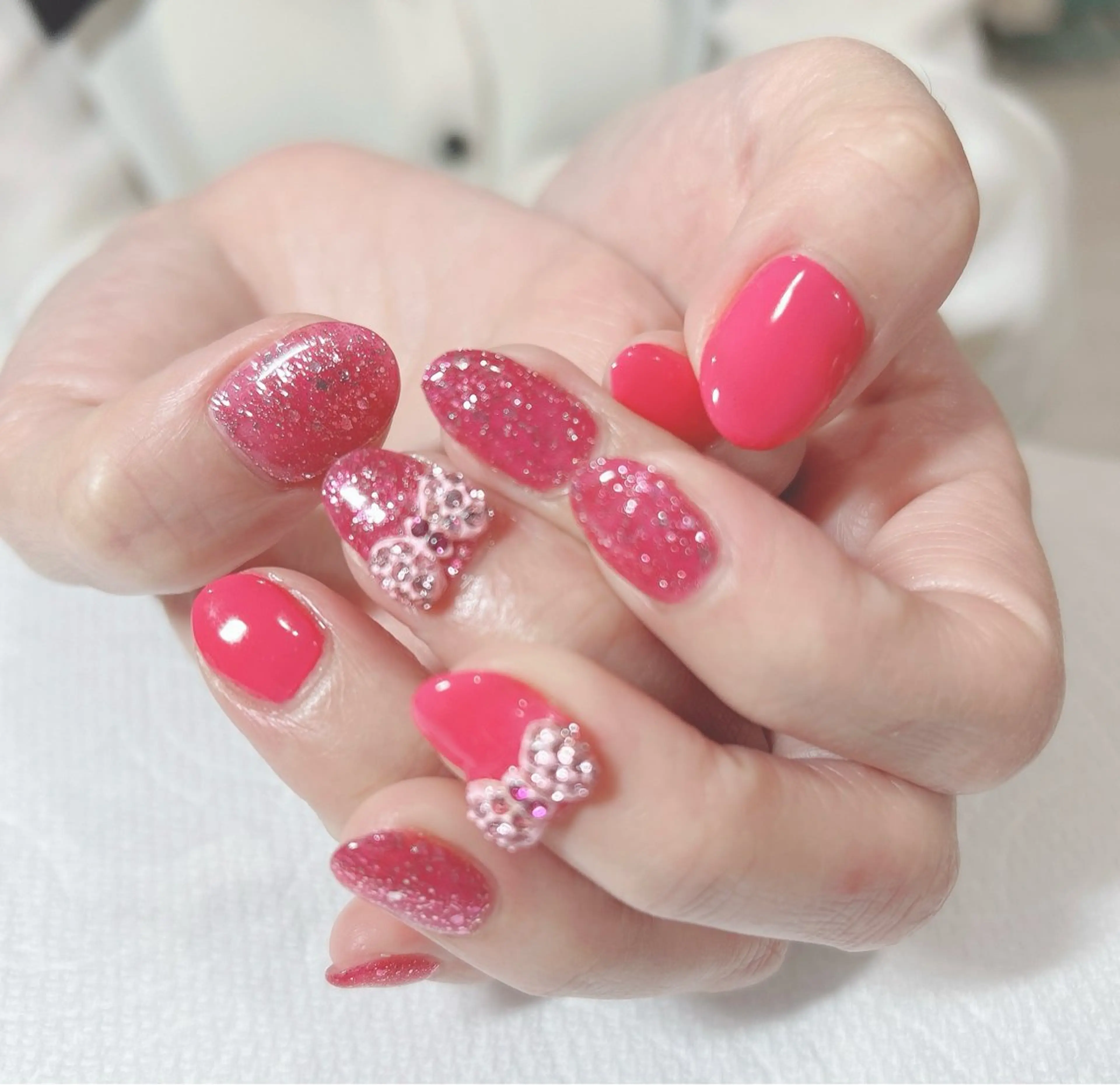 ネイル フラッシュネイル フットネイル フレンチネイル ラメ(グリッター) ラメグラデーション Ｈ3（エイチスリー）所属・H3 hitoのネイルデザイン