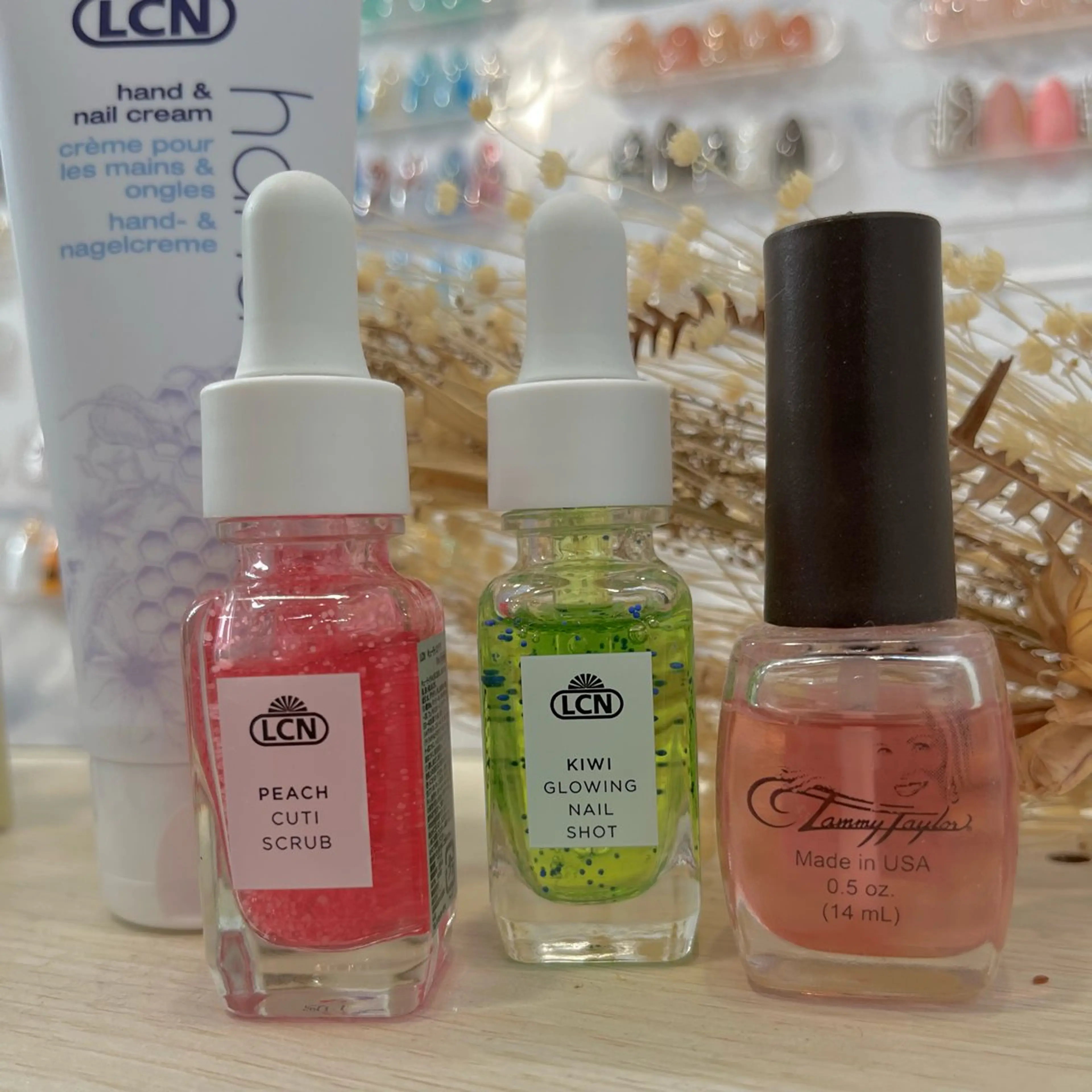 ネイル Queen nail所属・QUEENＮA IＬ JR寺田町1分のネイルデザイン