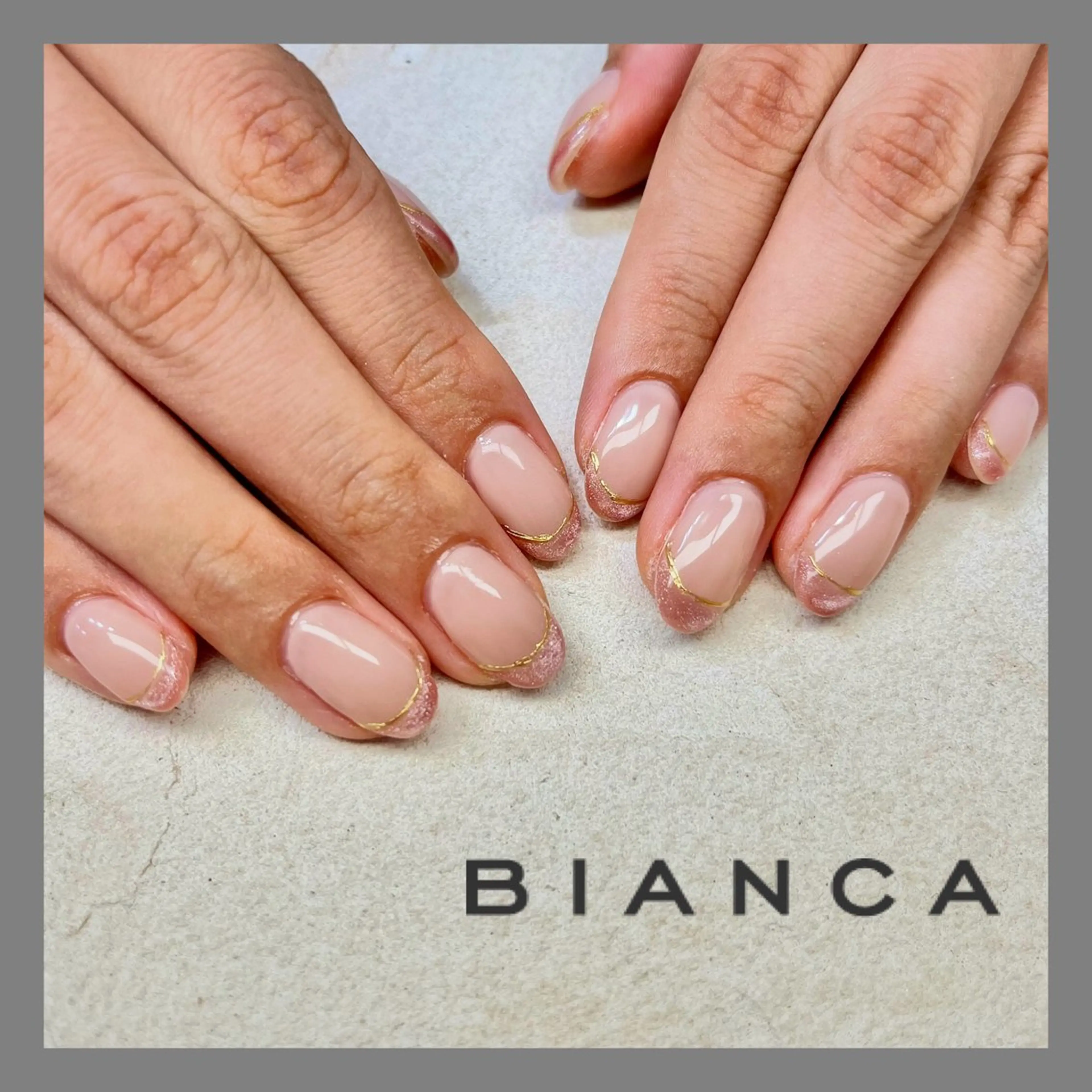 ネイル フレンチネイル マグネットネイル マグネットフレンチ ミラーネイル ハンドネイル Bianca TORII🌞のネイルデザイン