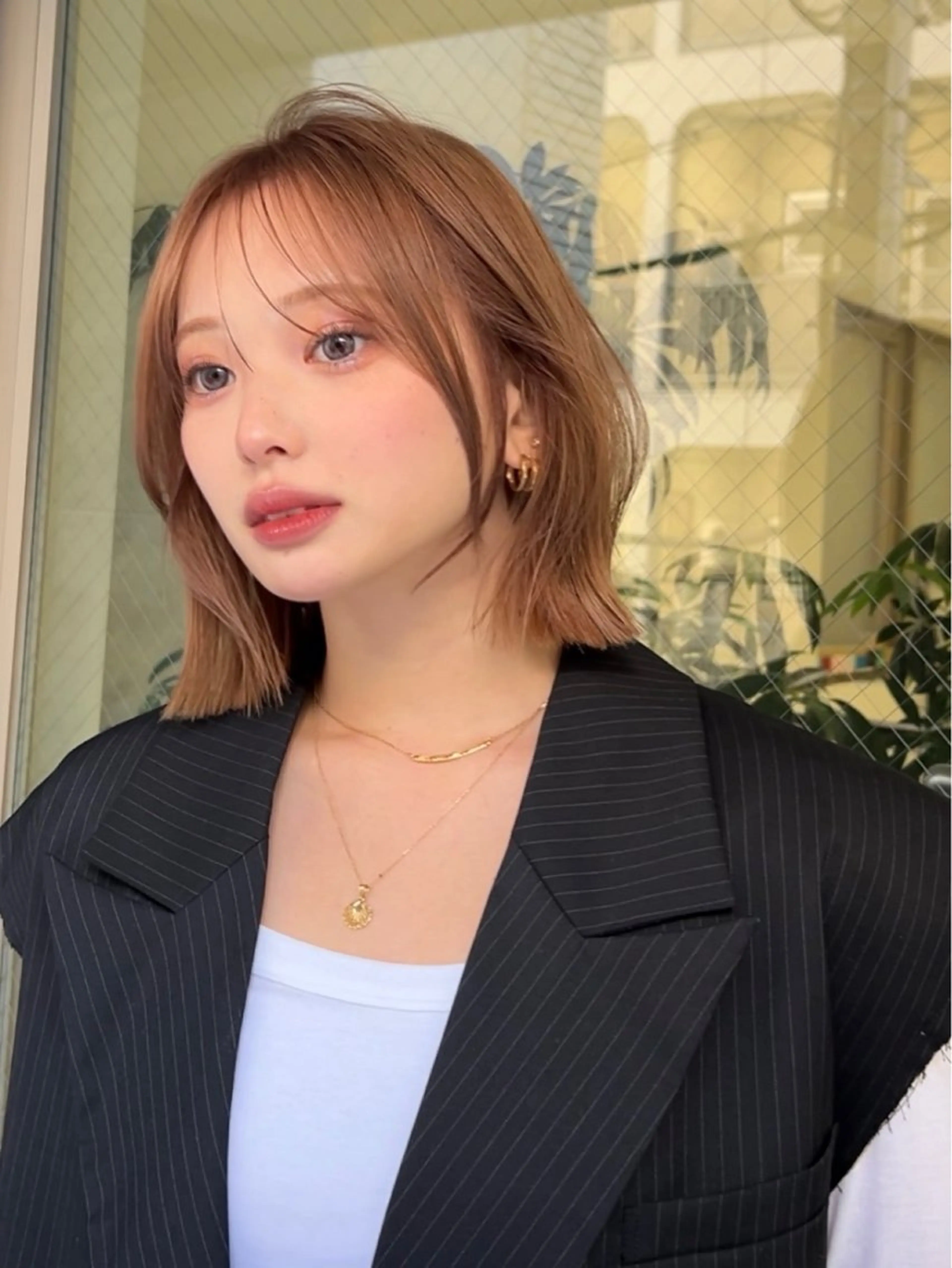 ショート カラー ベージュカラー ブリーチ 透明感カラー ブリーチなしカラー ボブ カット ヘアカラー ボブ/レイヤーカット /表参道 yunaのヘアスタイル