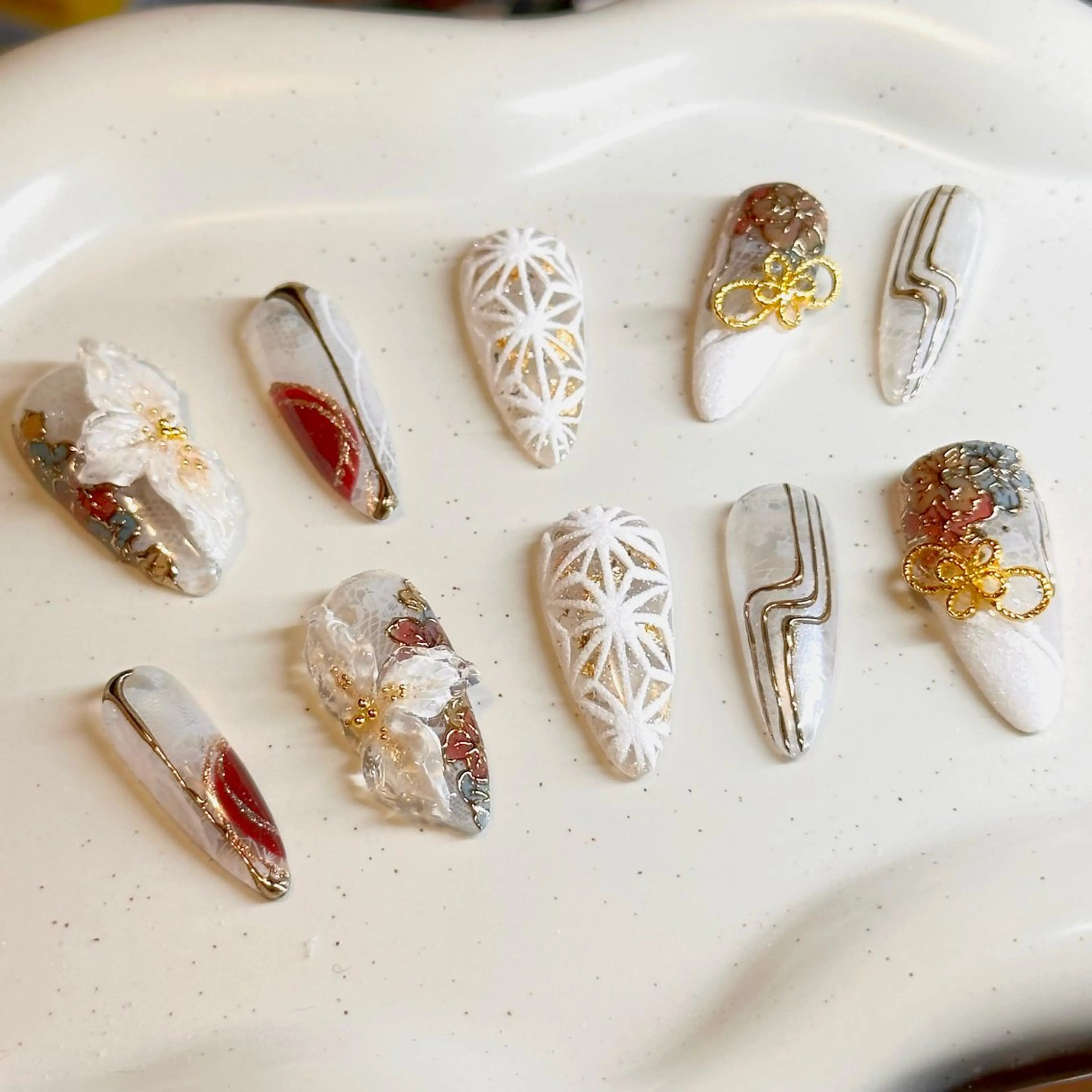 ネイル 成人式 ネイルチップ ハンドネイル Lanié yokokawaのネイルデザイン