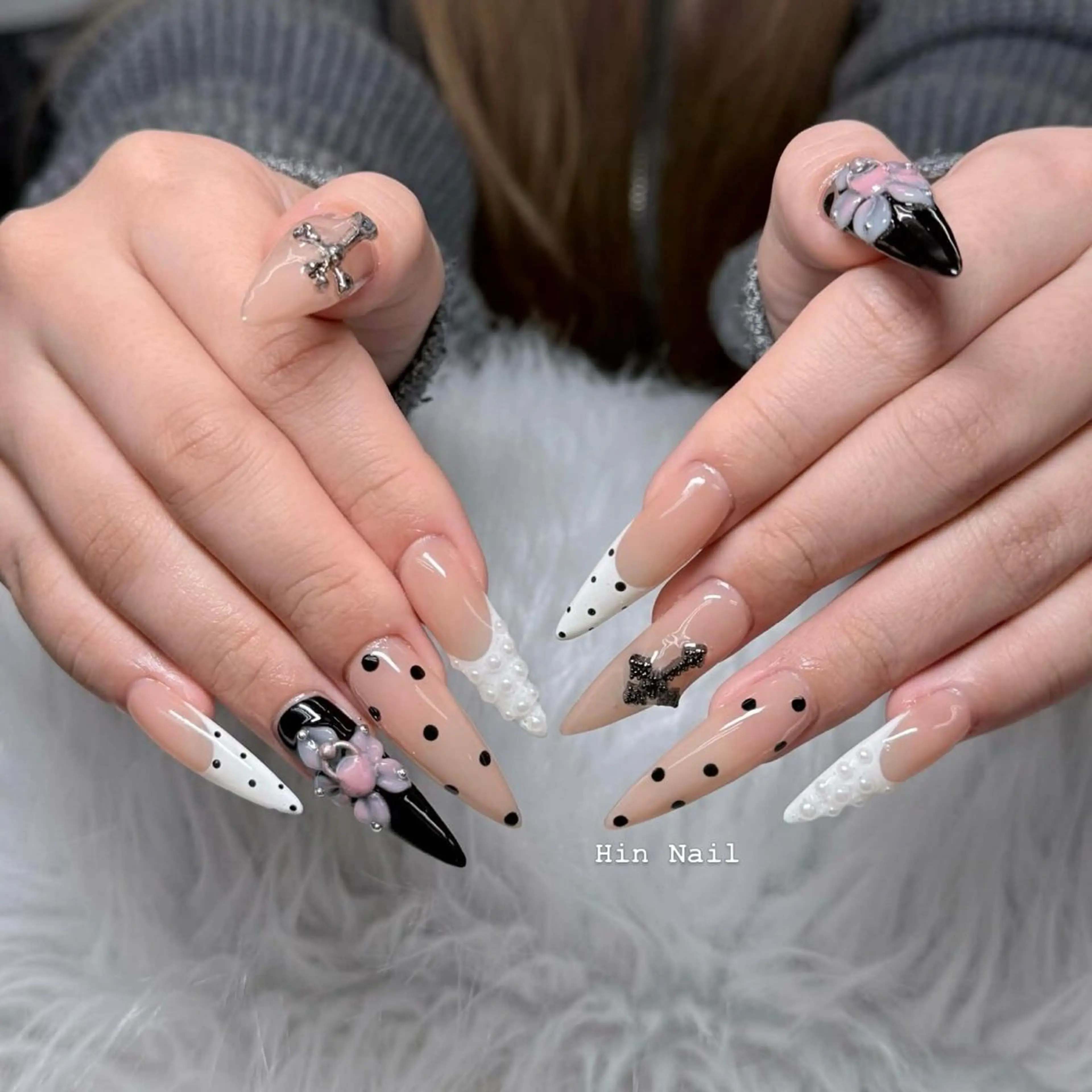 ネイル ハンドネイル HIN NAILのネイルデザイン