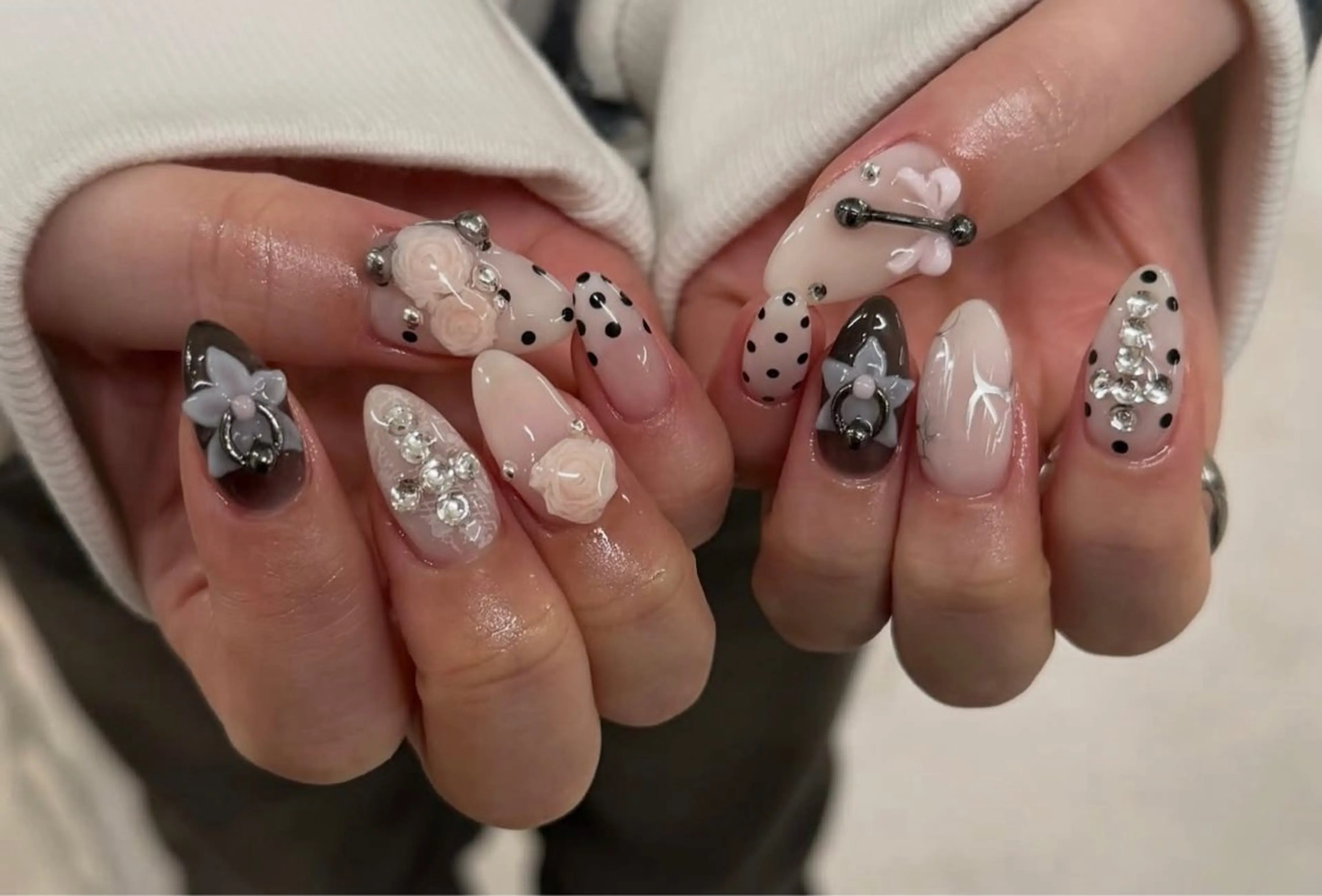 ネイル ジェルネイル パラジェル スカルプネイル ネイルチップ ハンドネイル NiJi Nailsのネイルデザイン
