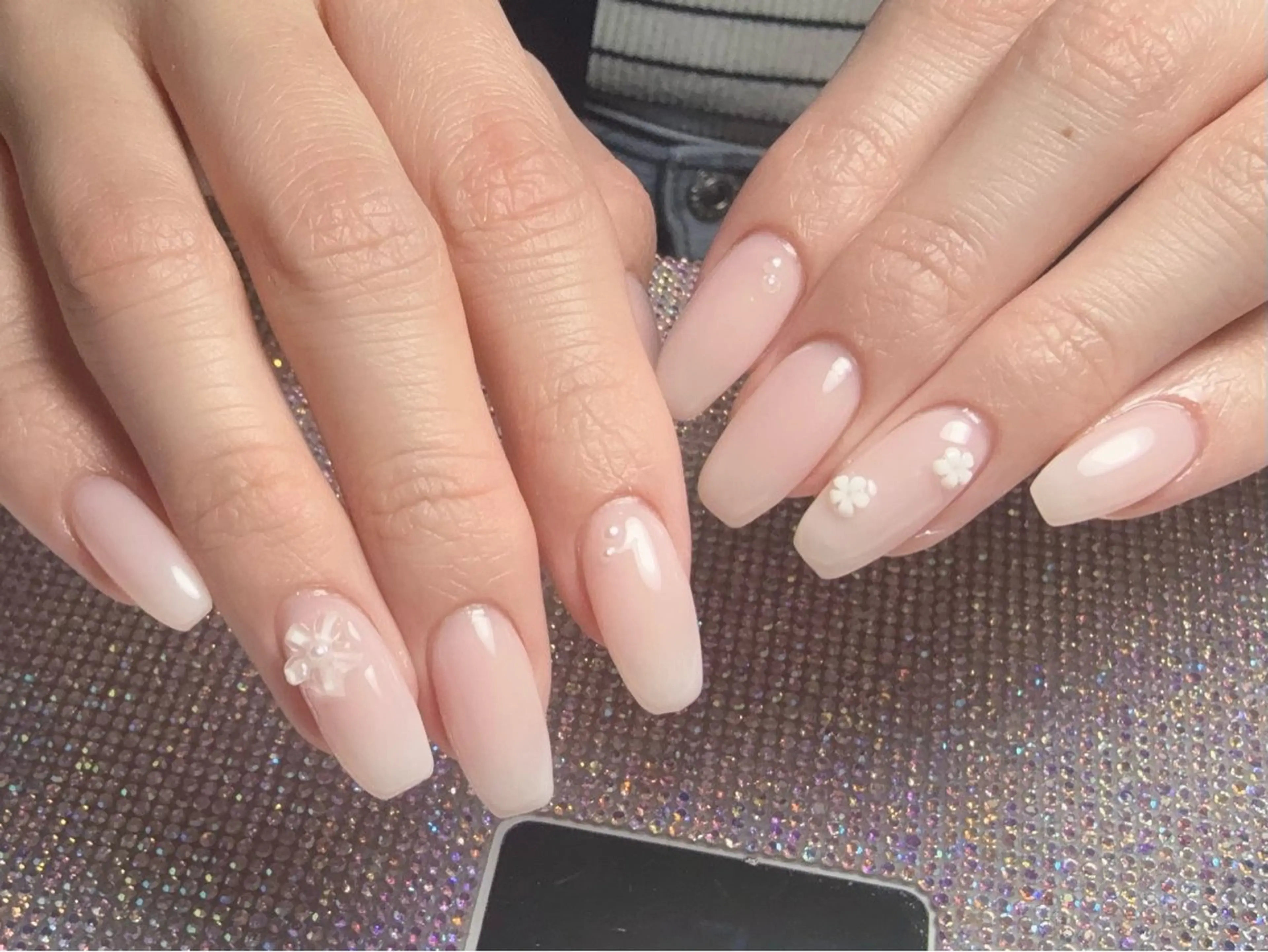 ネイル オーロラネイル チークネイル 長さ出し フットネイル フレンチネイル ハンドネイル ハンドケア Yu  Ki ネイルのネイルデザイン