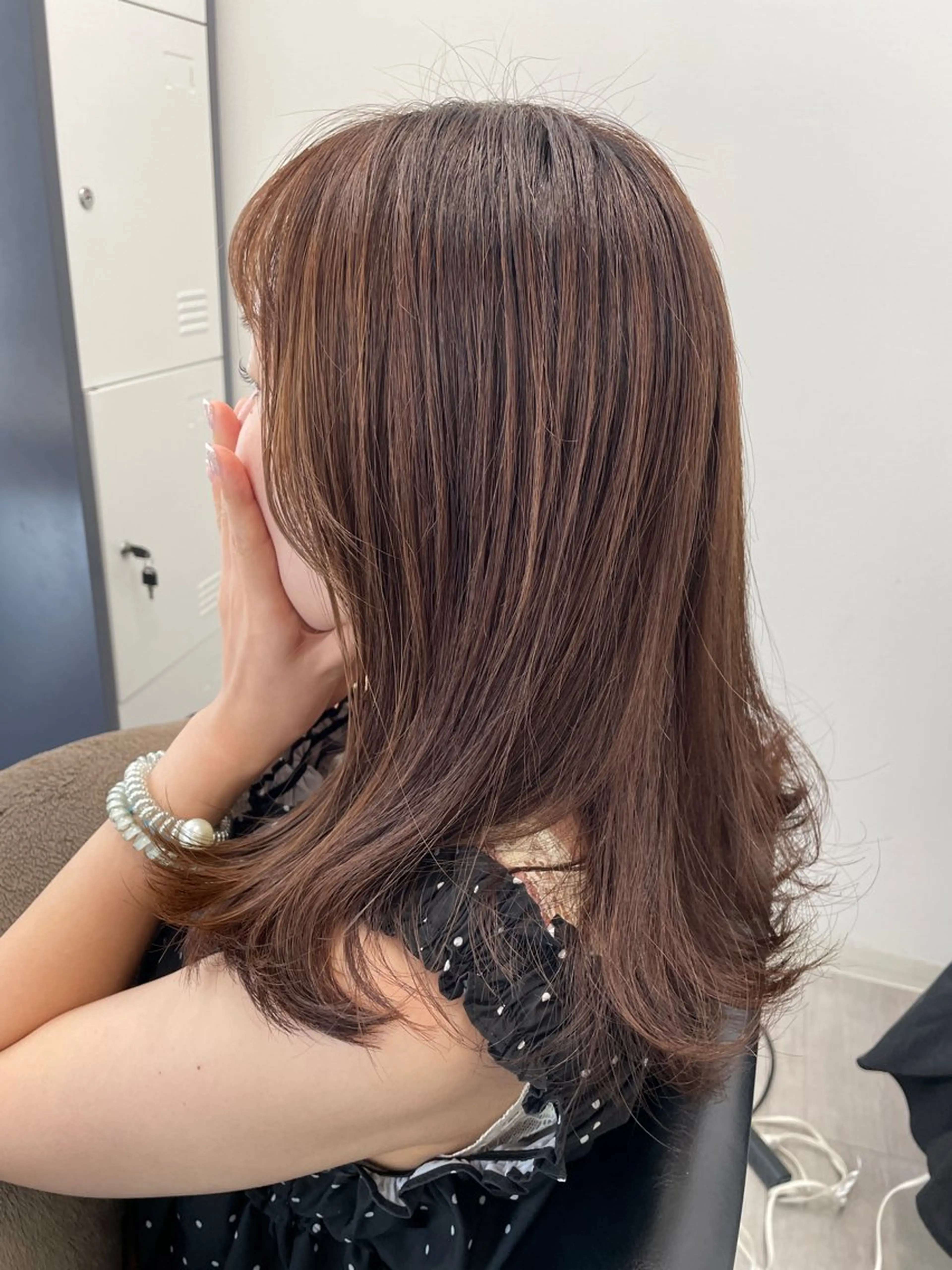 ミディアム カラー ミディアムレイヤー ベージュカラー レイヤーカット カット ヘアカラー トリートメント Share Salon Reco【GARDEN】所属・末石 智のヘアスタイル