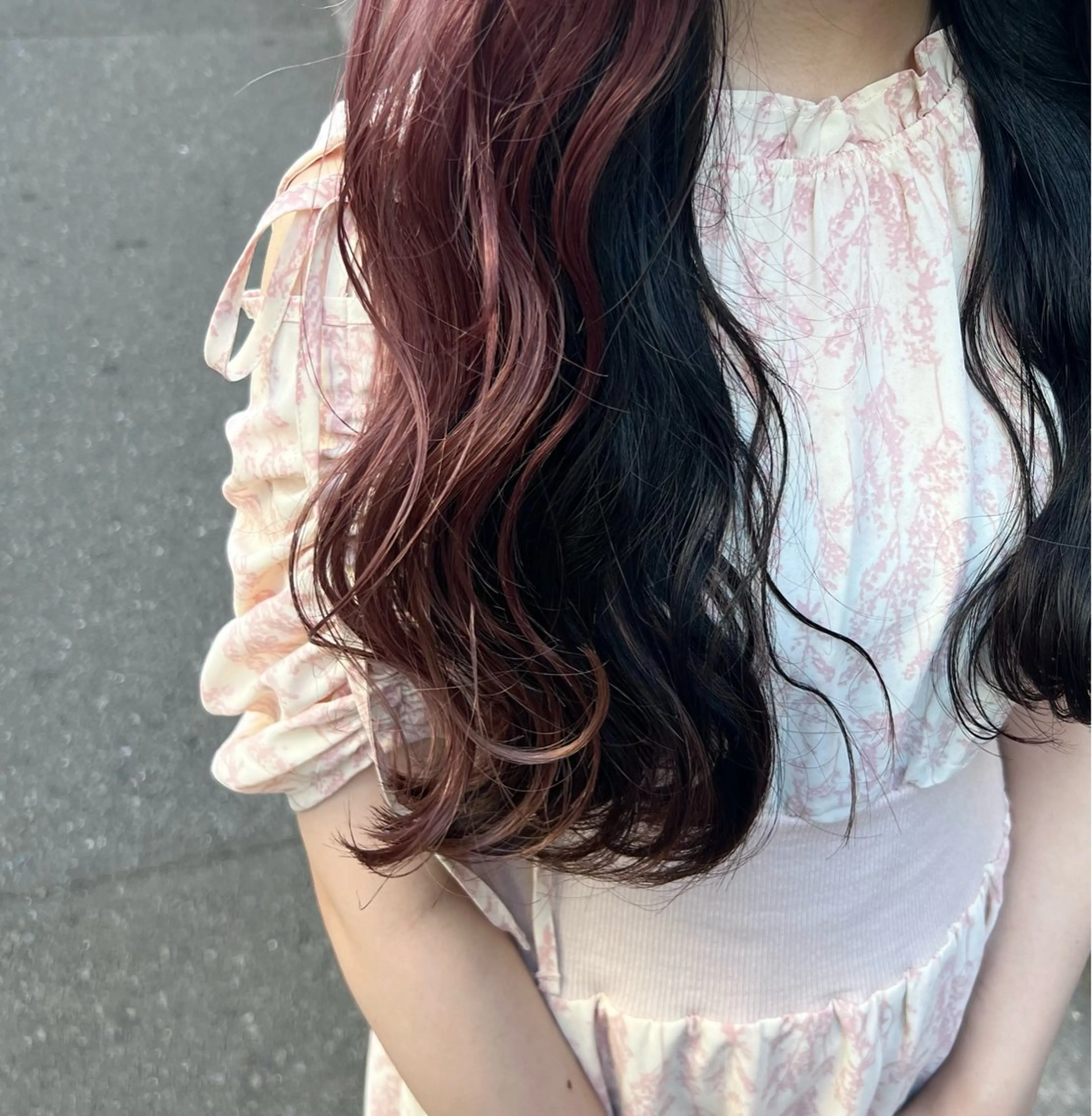 セミロング カラー ヘアアレンジ ヘアカラー karin🌛ボブ／ 透明感たっぷりカラーのヘアスタイル