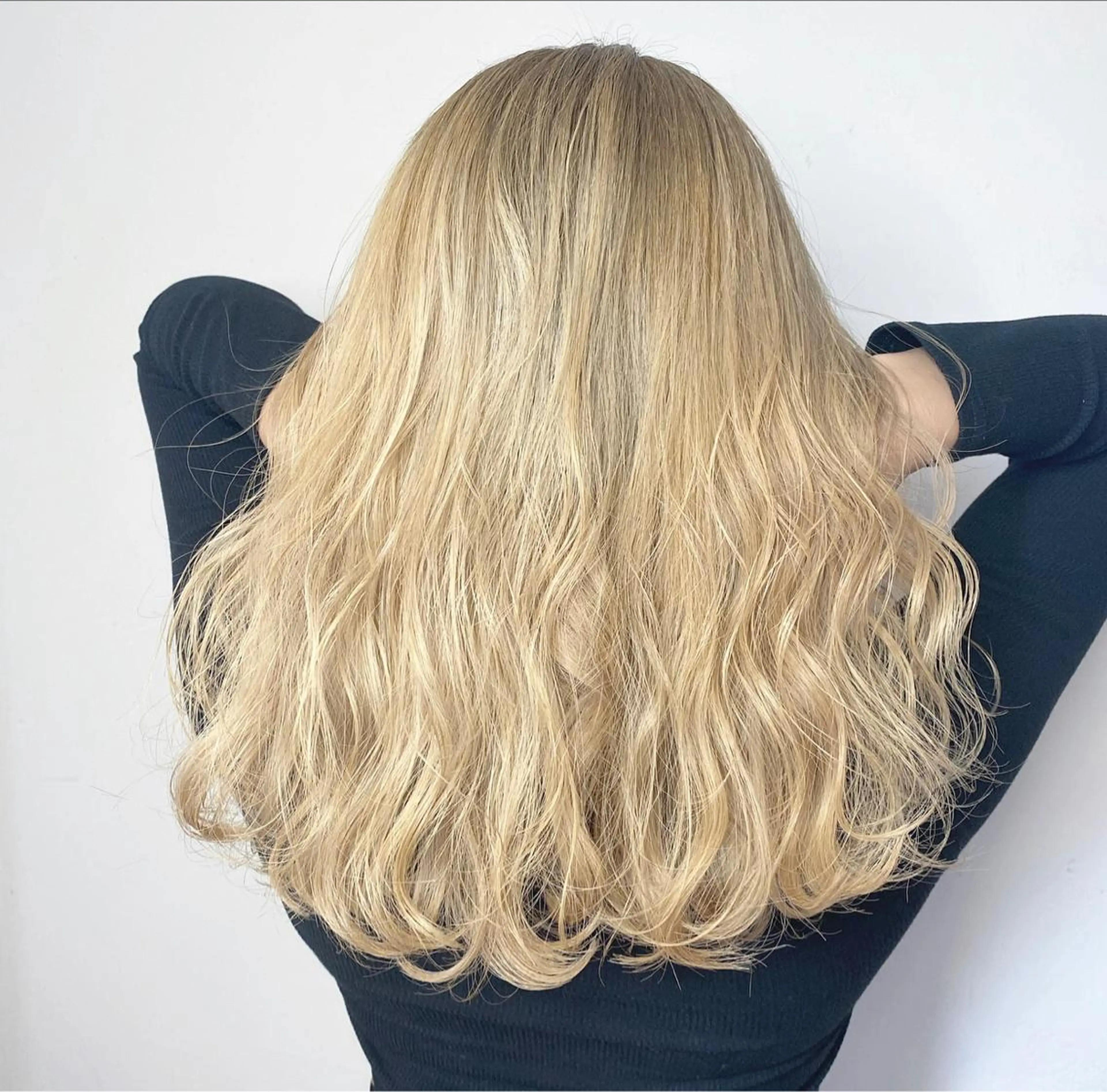 カラー ベージュカラー ブリーチ ホワイトベージュ Grande Luce所属・新店舗🌟美髪矯正 🌟三塚有紀子のヘアスタイル