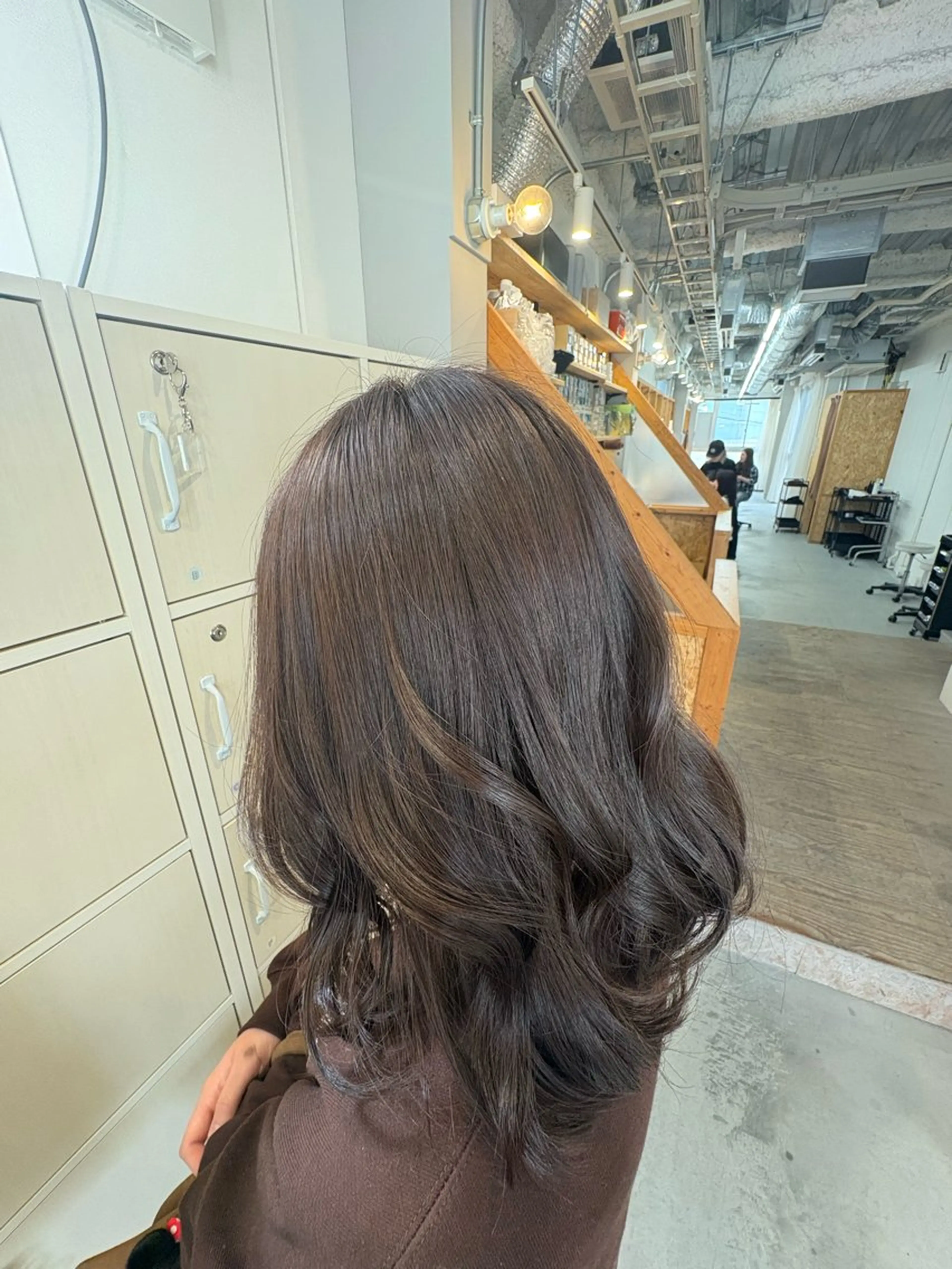 ミディアム ヘアカラー オオニシ ナツミのヘアスタイル