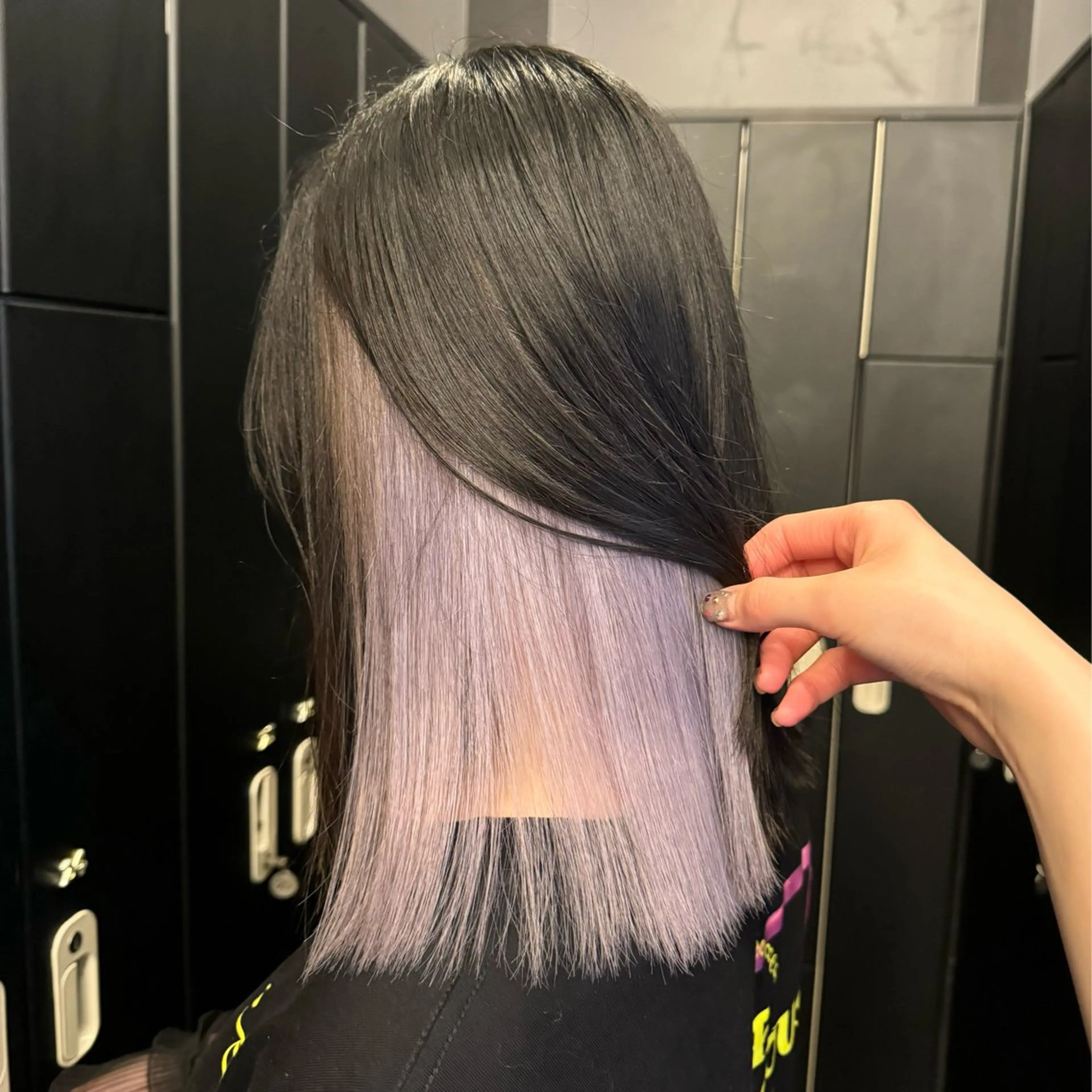 セミロング カラー ヘアカラー トリートメント 🌼動き×透明感🩵 ハイトーン/ナナのヘアスタイル