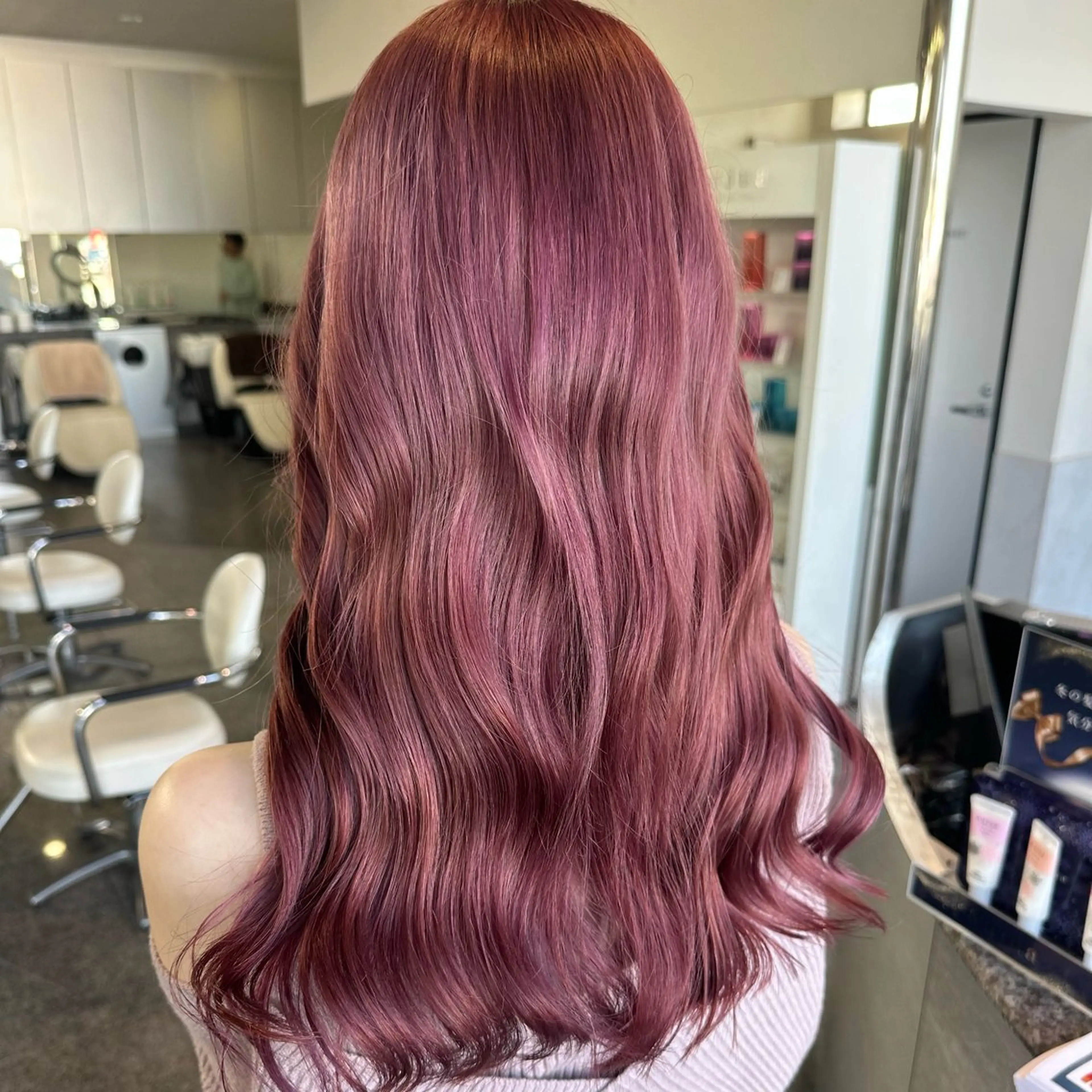 セミロング カラー 町田 里奈のヘアスタイル