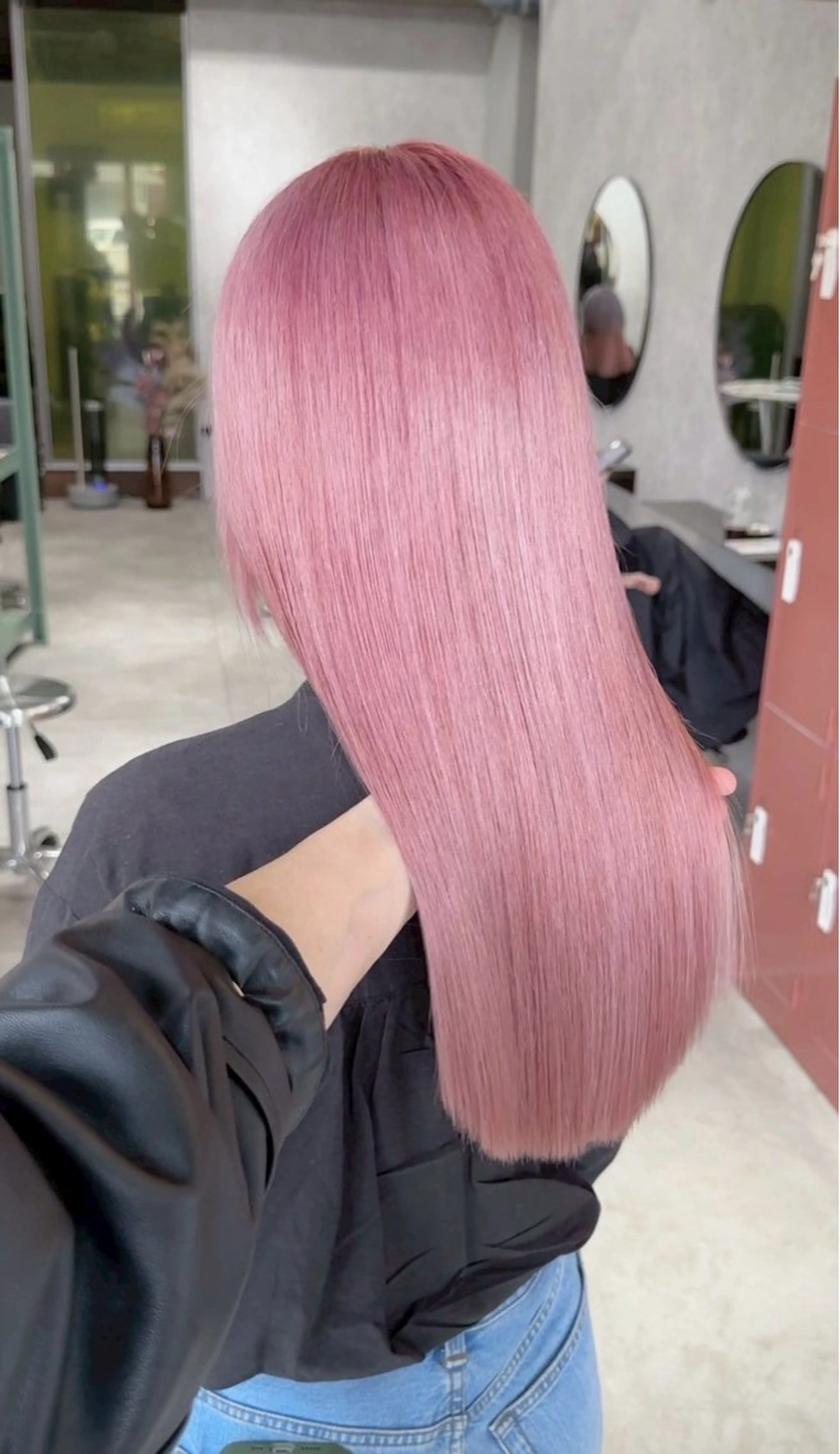 🍀ミニモ学割🍀ブリーチ×カラー×トリートメント wカラー 梅田 ハイトーン ミルクティーカラーの写真