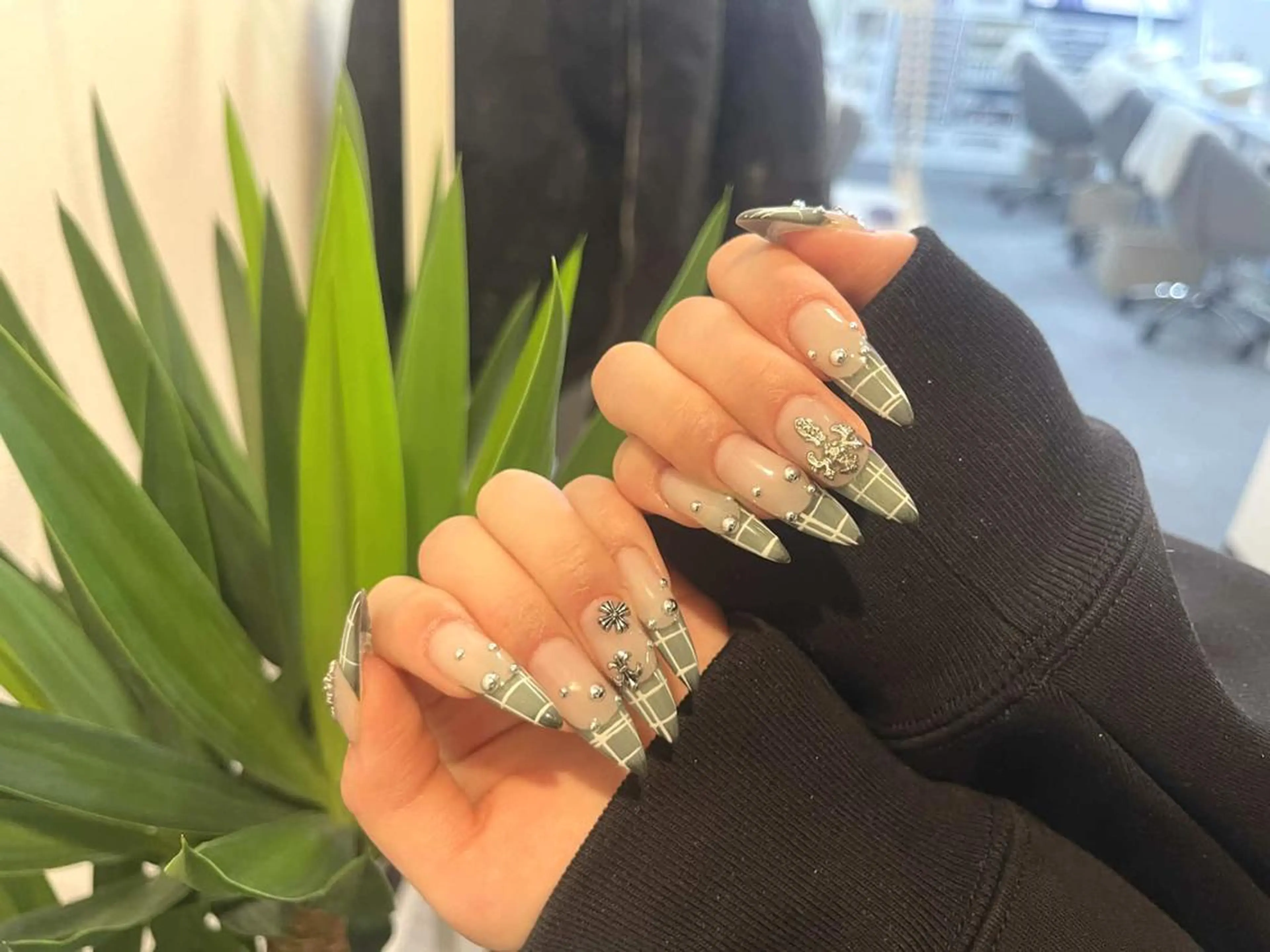 ネイル オーロラネイル 長さ出し フットネイル フレンチネイル ジェルネイル Yuu🎀 Belle Nailのネイルデザイン