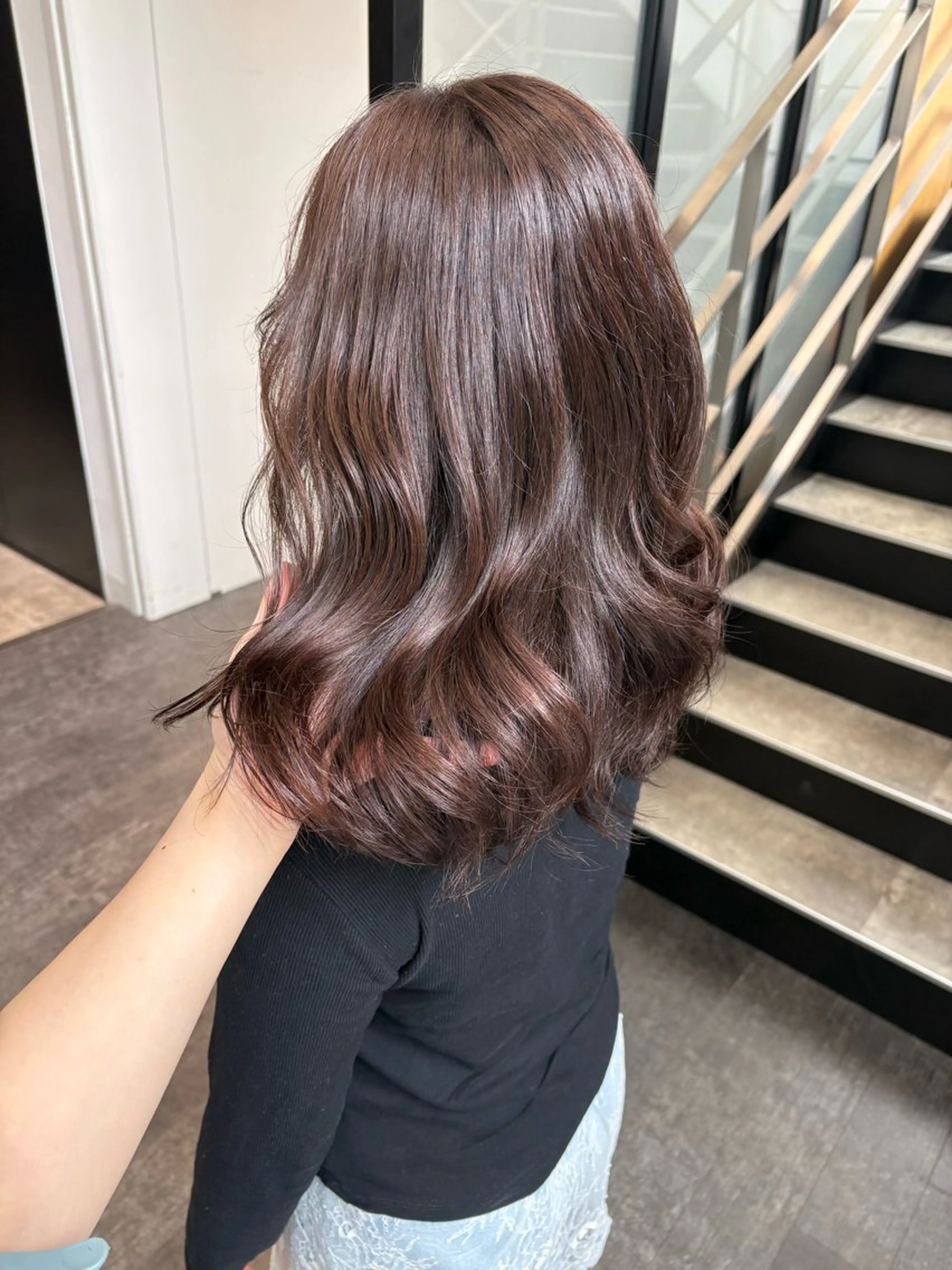 セミロング カラー 透明感カラー ヘアカラー mao ｜ 柔らか艶カラー🫧のヘアスタイル