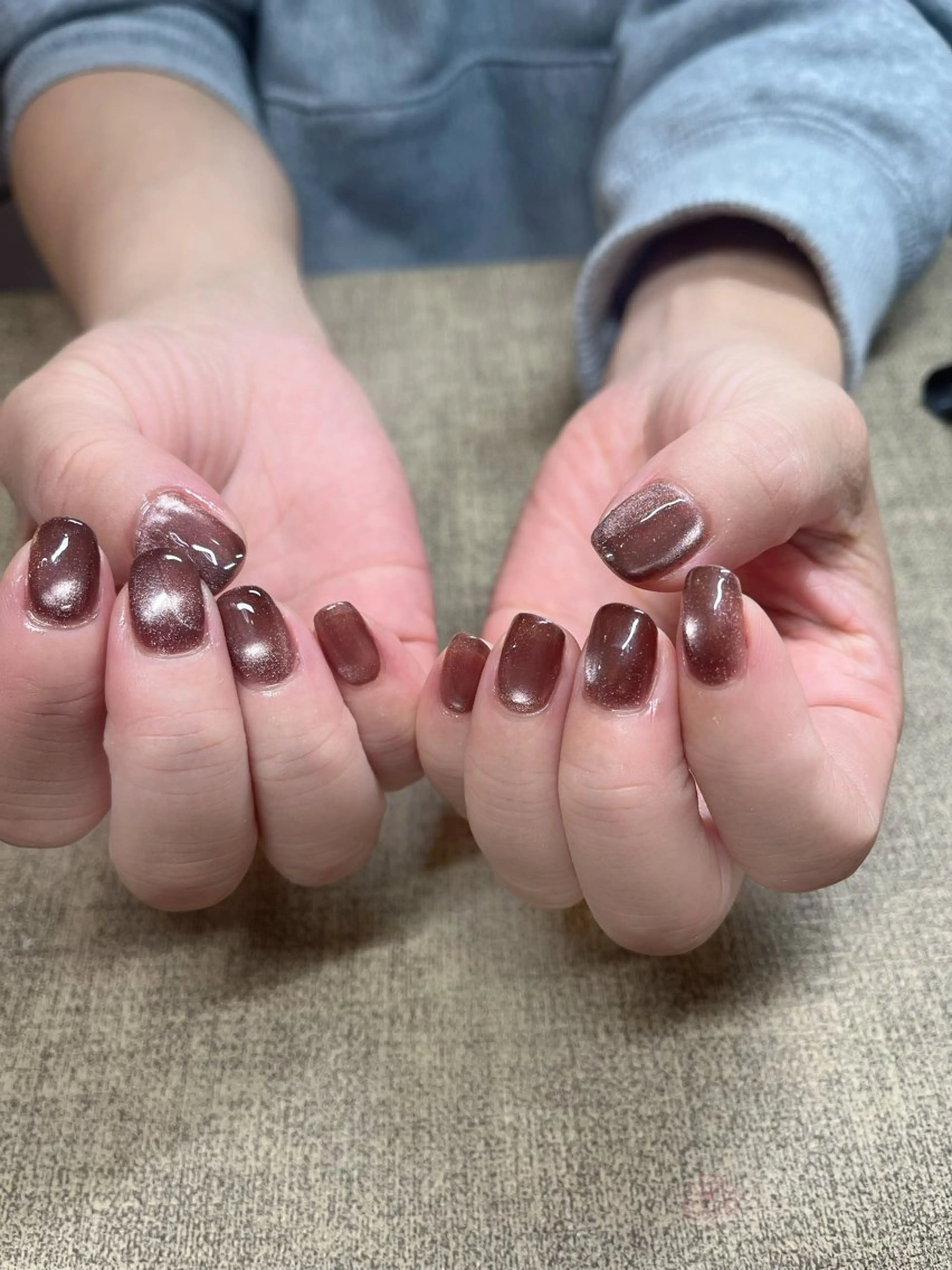 ネイル ブラウン マグネットネイル オフィスネイル ハンドネイル ハンドケア Nail Salon HARUのネイルデザイン